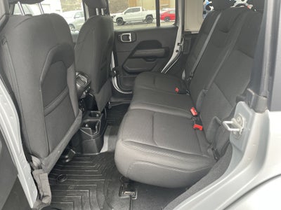 2022 Jeep Wrangler Unlimited Sahara 4x4