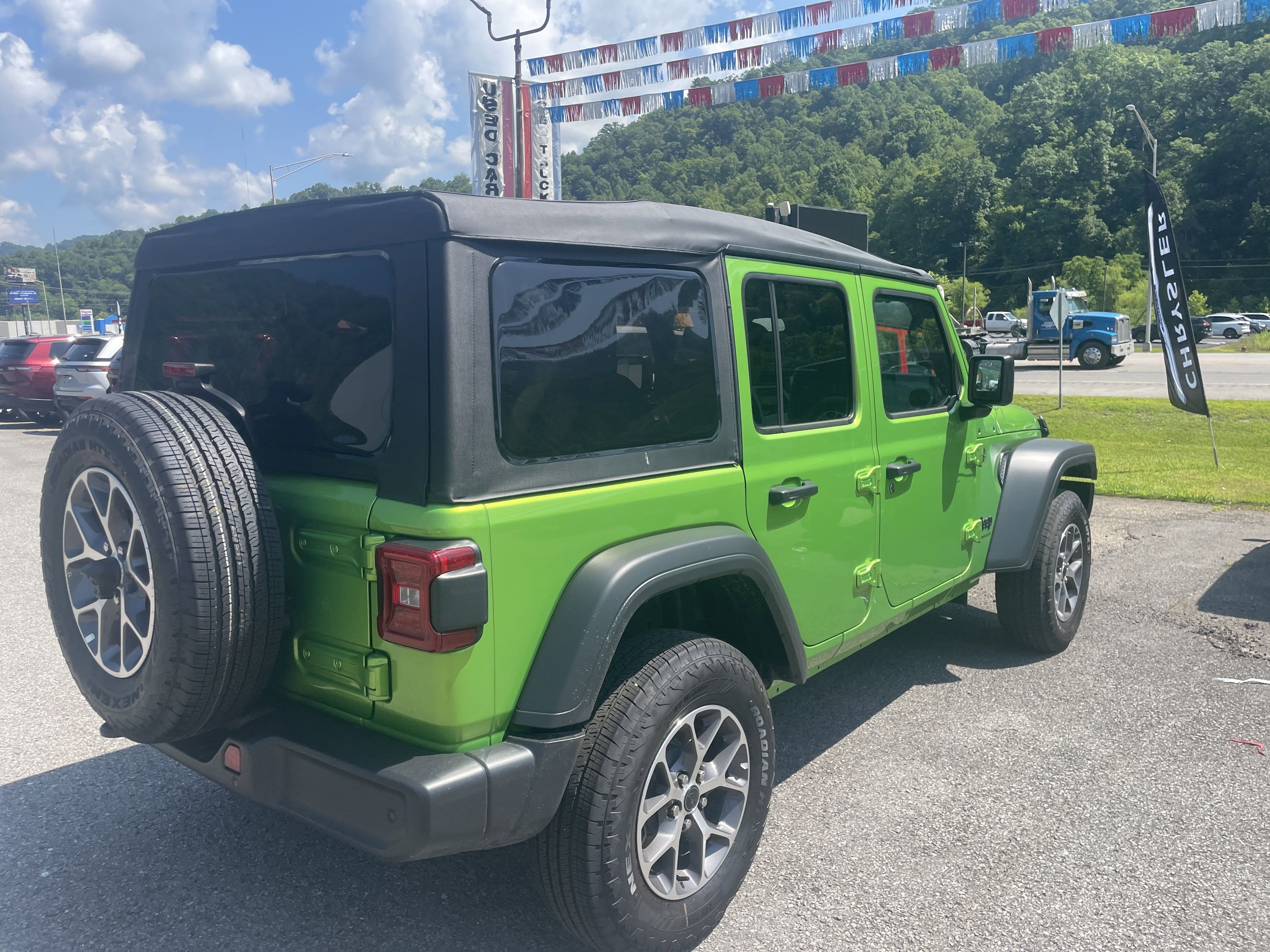 2025 Jeep Wrangler WRANGLER 4-DOOR SPORT S