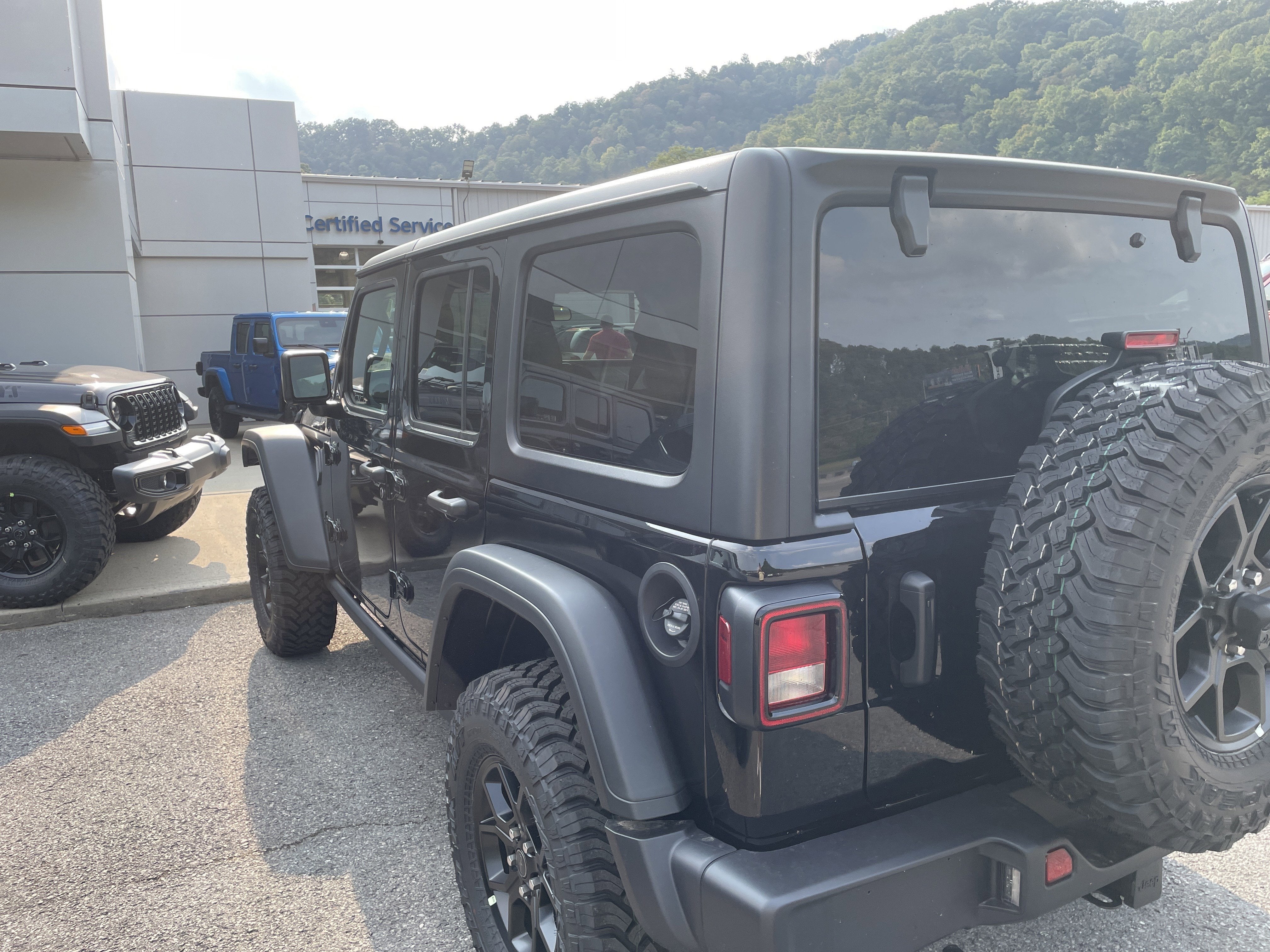 2025 Jeep Wrangler WRANGLER 4-DOOR WILLYS