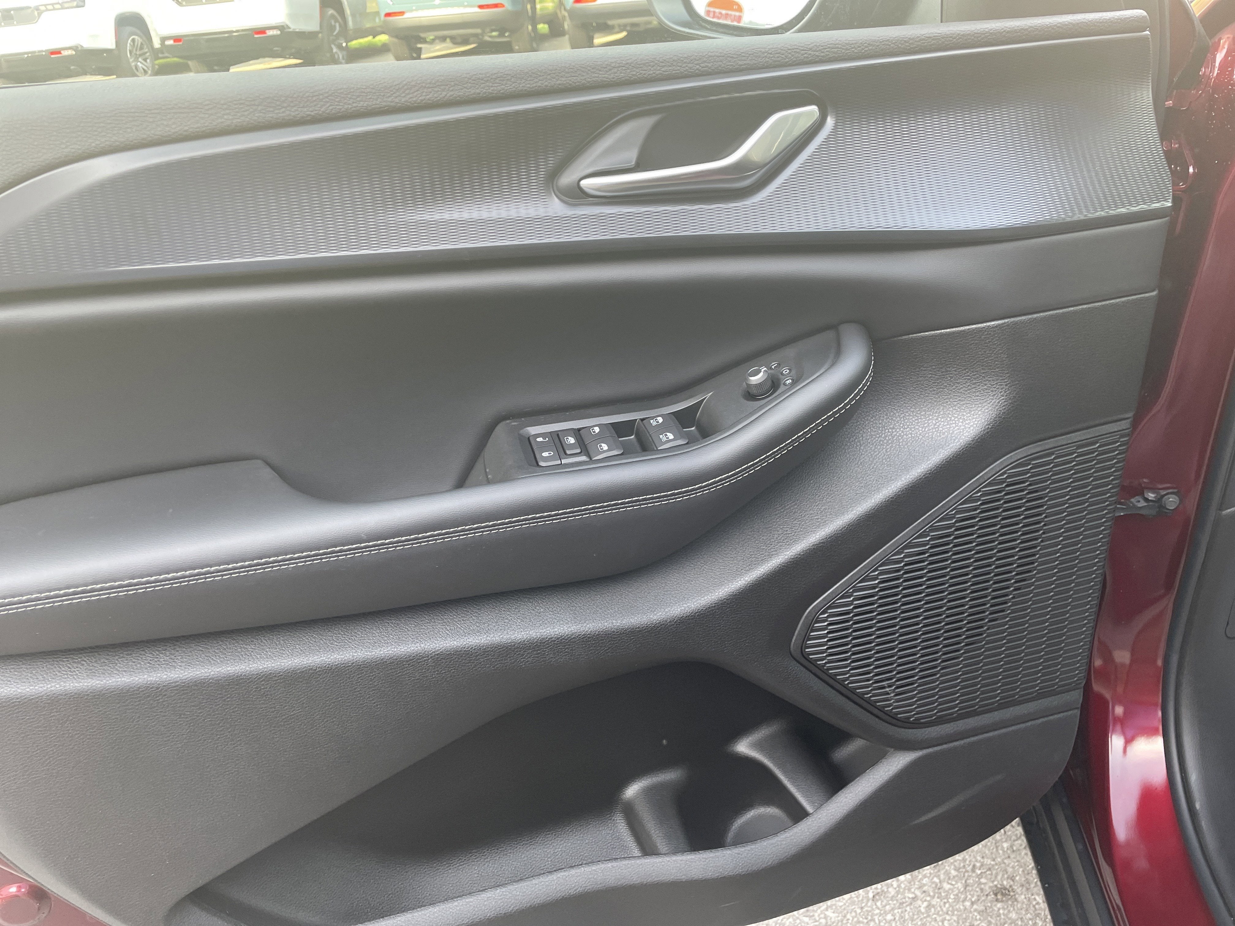 2026 Jeep Grand Cherokee GRAND CHEROKEE LAREDO X 4X4