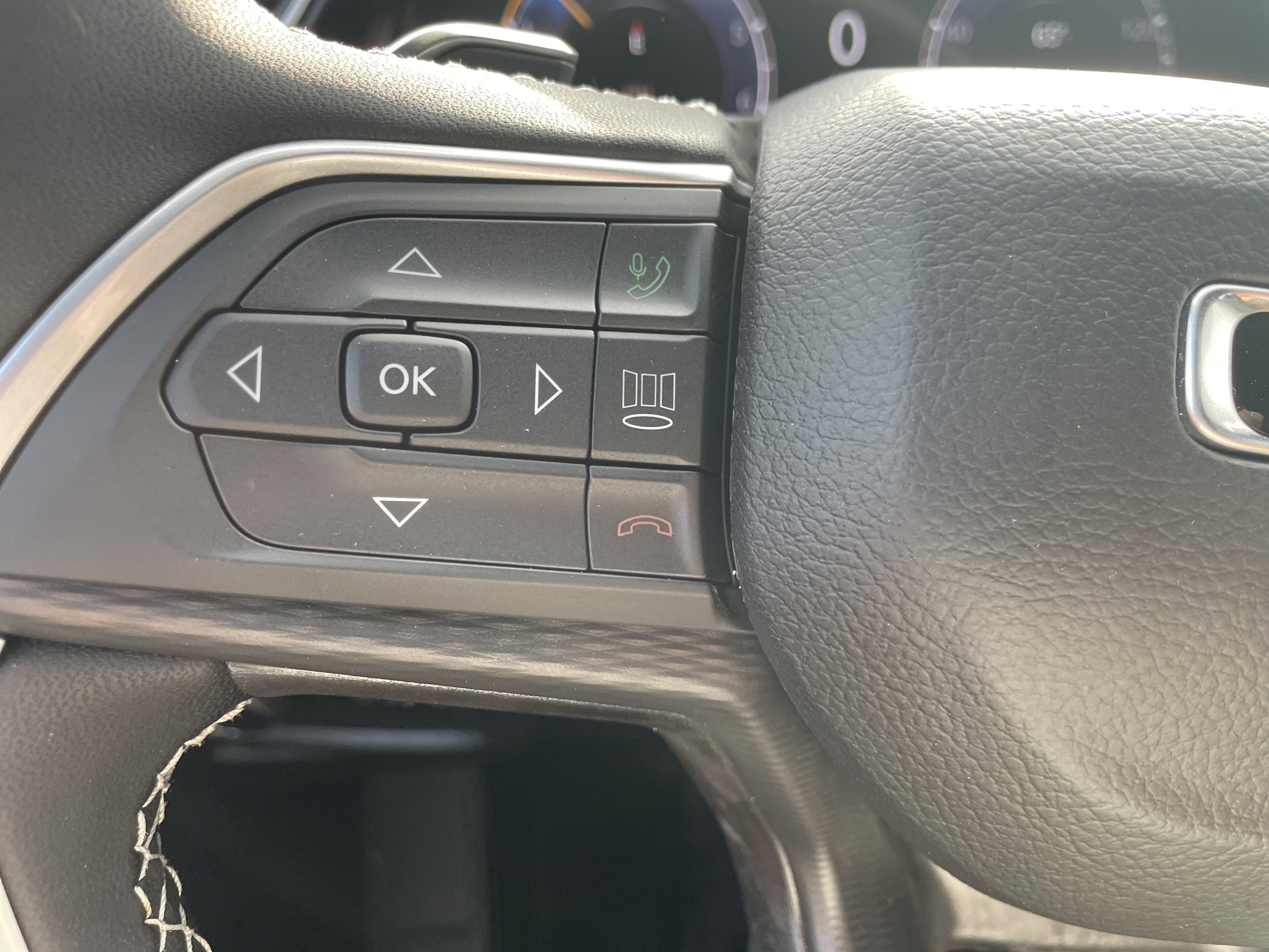 2026 Jeep Grand Cherokee GRAND CHEROKEE LAREDO 4X4