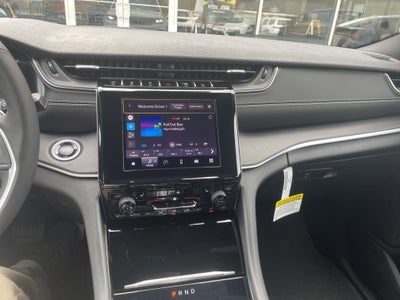 2026 Jeep Grand Cherokee GRAND CHEROKEE LAREDO X 4X4