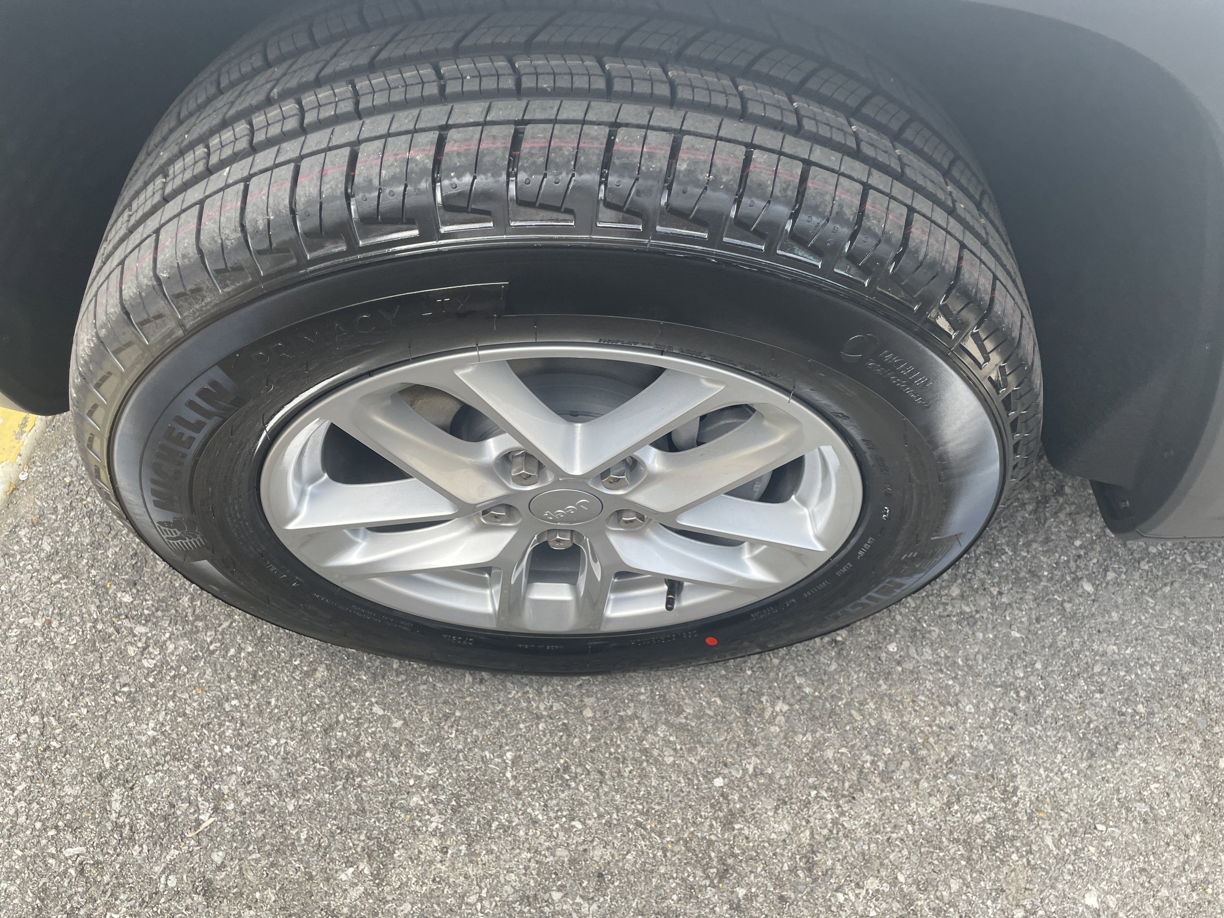 2026 Jeep Grand Cherokee GRAND CHEROKEE LAREDO X 4X4