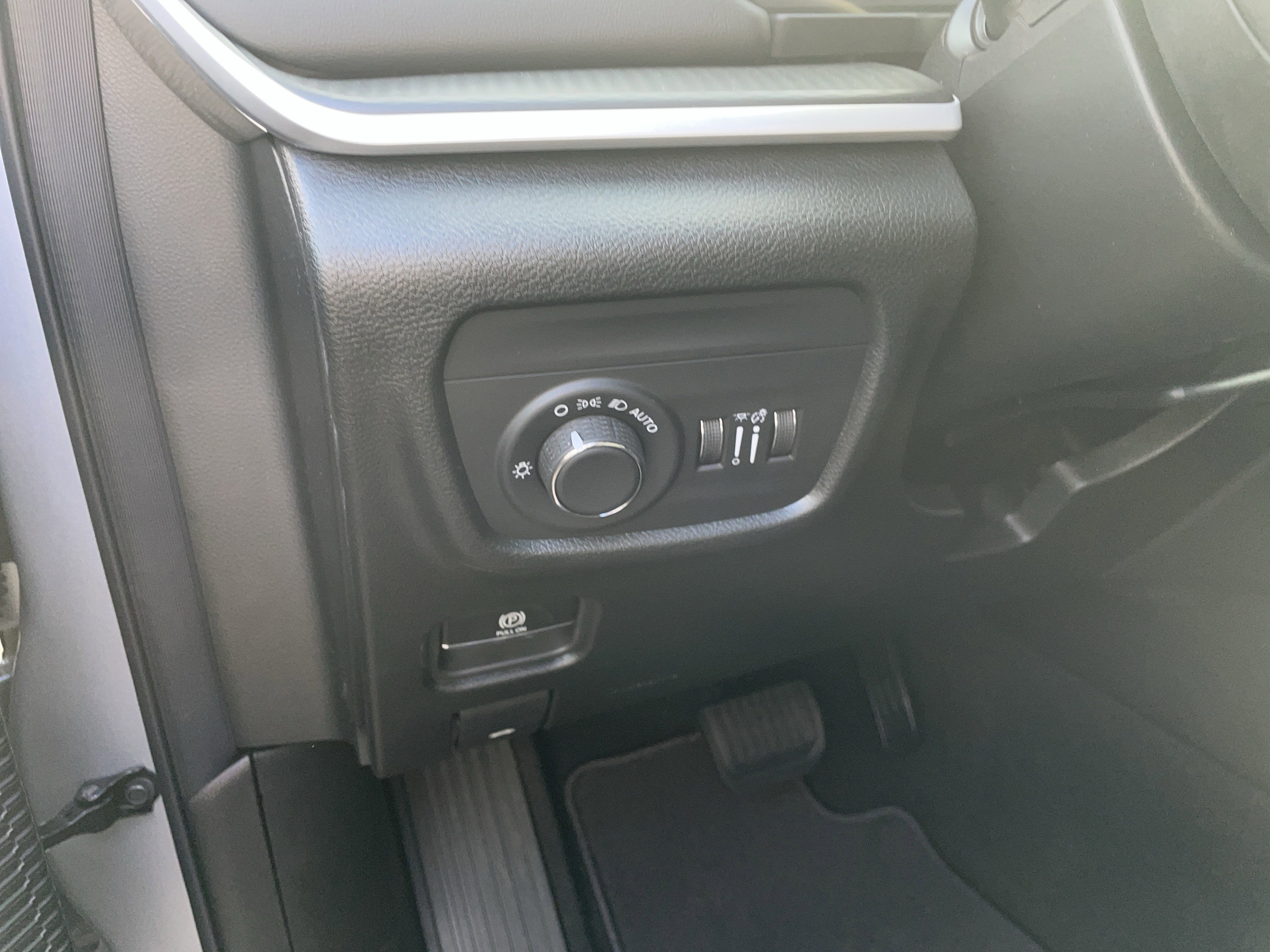 2026 Jeep Grand Cherokee GRAND CHEROKEE LAREDO 4X4