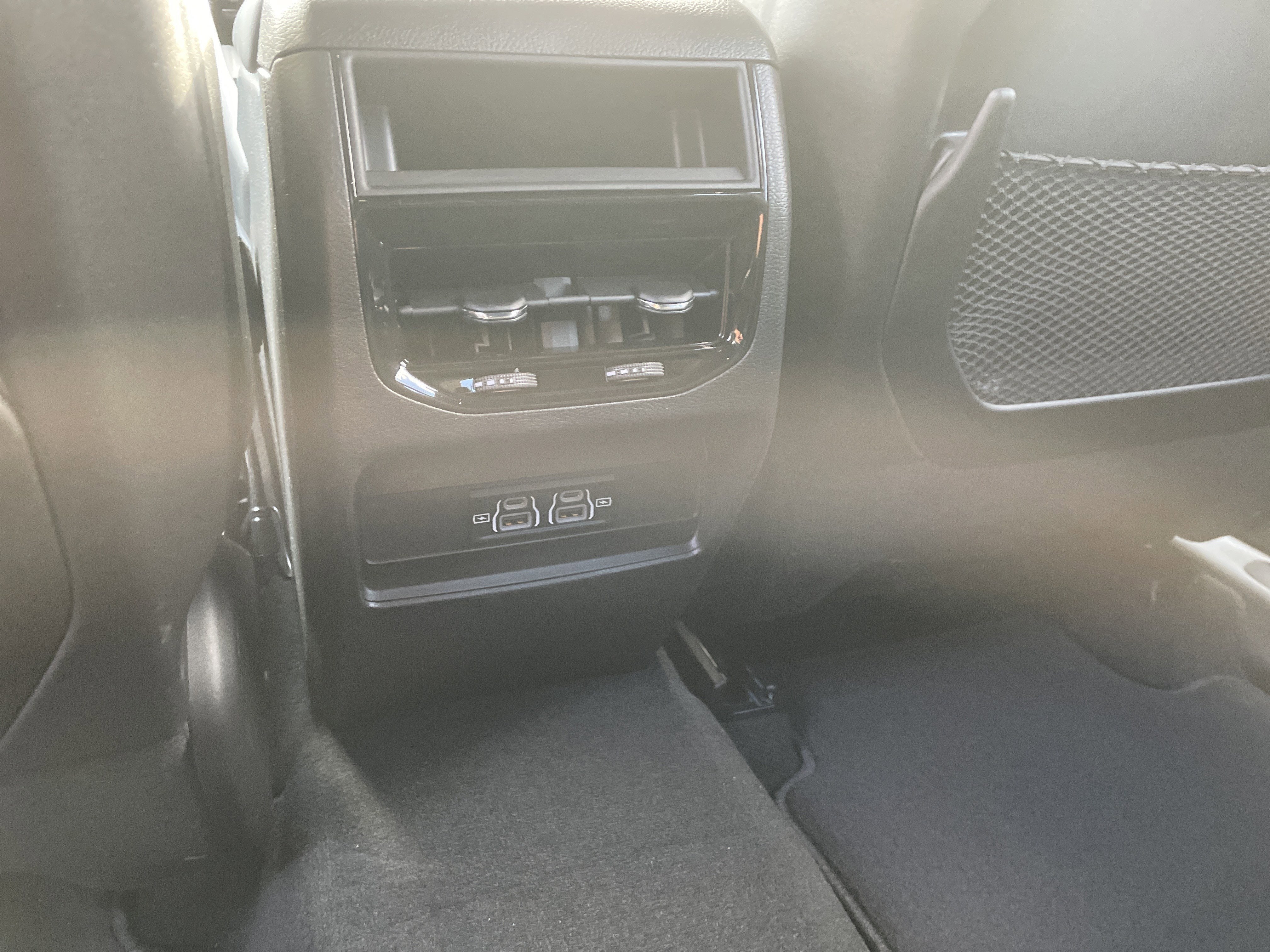 2026 Jeep Grand Cherokee GRAND CHEROKEE LAREDO 4X4