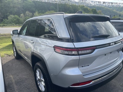 2026 Jeep Grand Cherokee GRAND CHEROKEE LAREDO 4X4