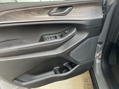 2027 Jeep Grand Cherokee Laredo Altitude