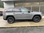 2027 Jeep Grand Cherokee Laredo Altitude