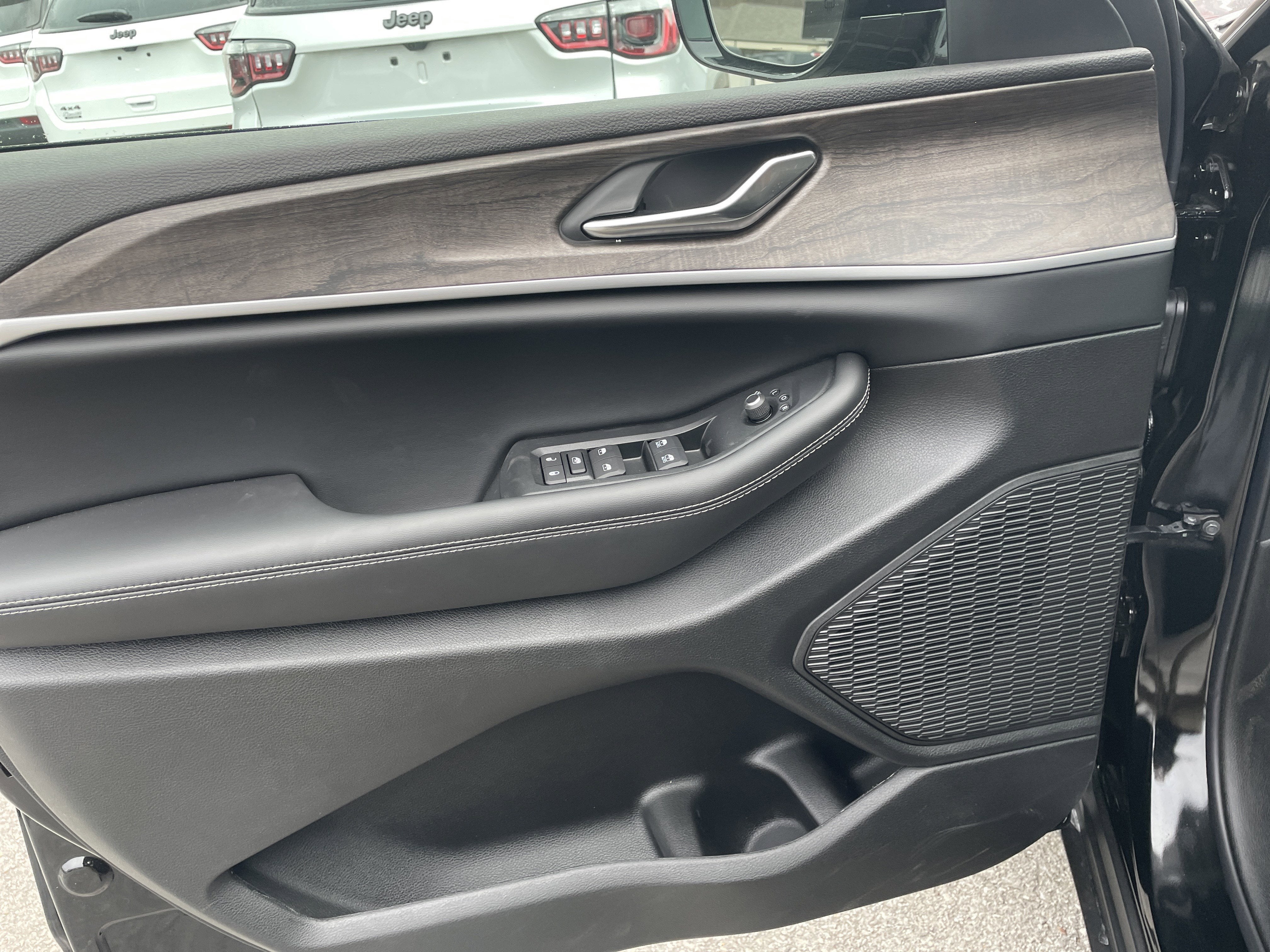 2026 Jeep Grand Cherokee GRAND CHEROKEE ALTITUDE 4X4