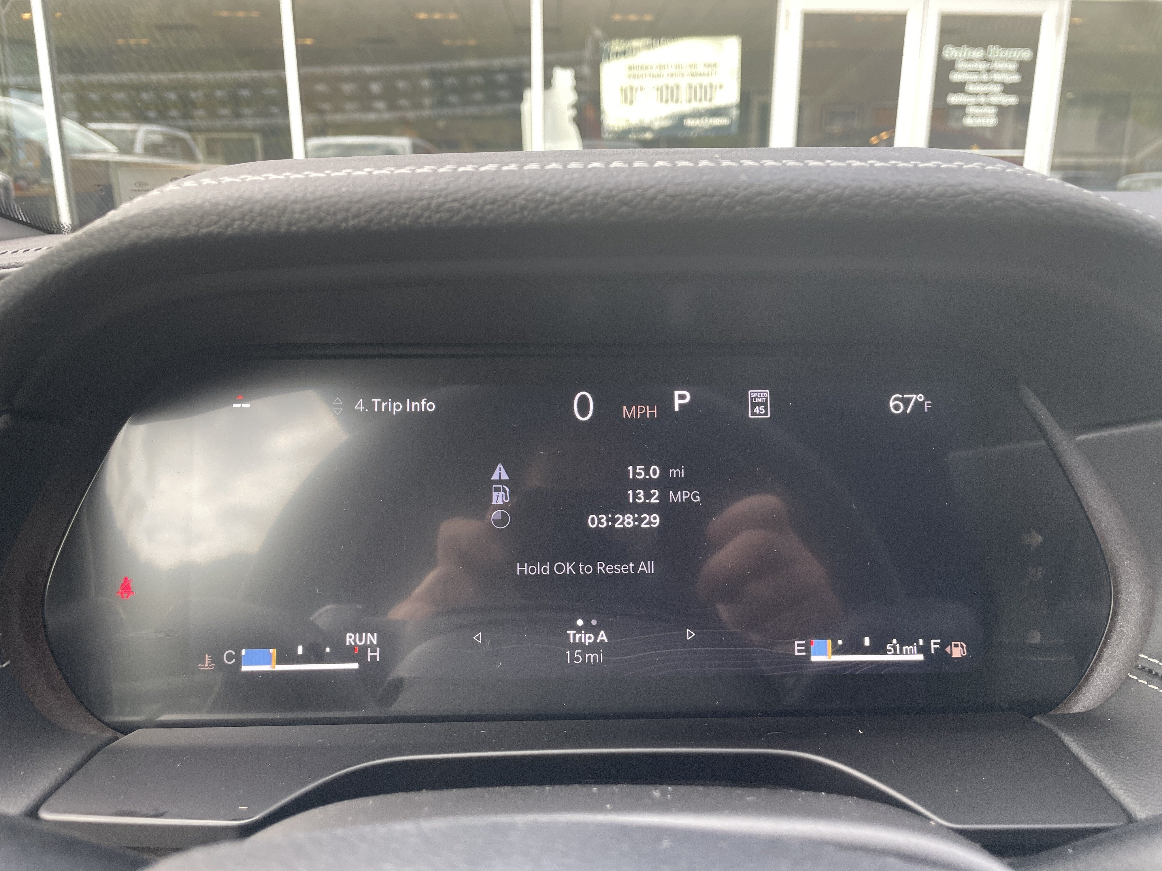 2027 Jeep Grand Cherokee GRAND CHEROKEE LAREDO ALTITUDE 4X4
