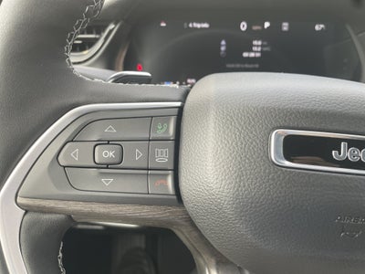 2027 Jeep Grand Cherokee GRAND CHEROKEE LAREDO ALTITUDE 4X4