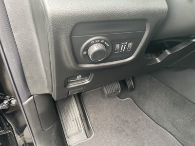2027 Jeep Grand Cherokee GRAND CHEROKEE LAREDO ALTITUDE 4X4