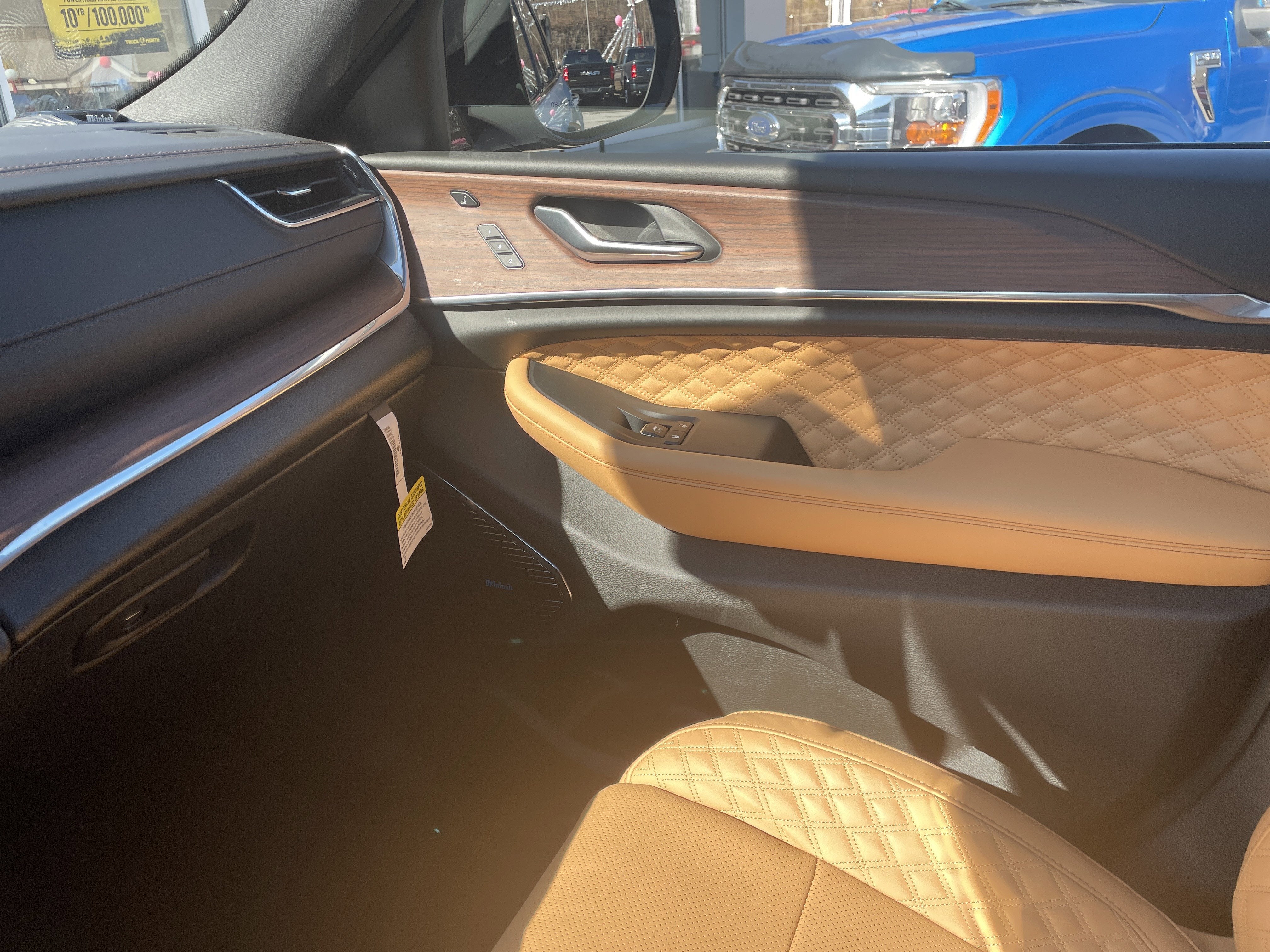 2025 Jeep Grand Cherokee GRAND CHEROKEE SUMMIT 4X4