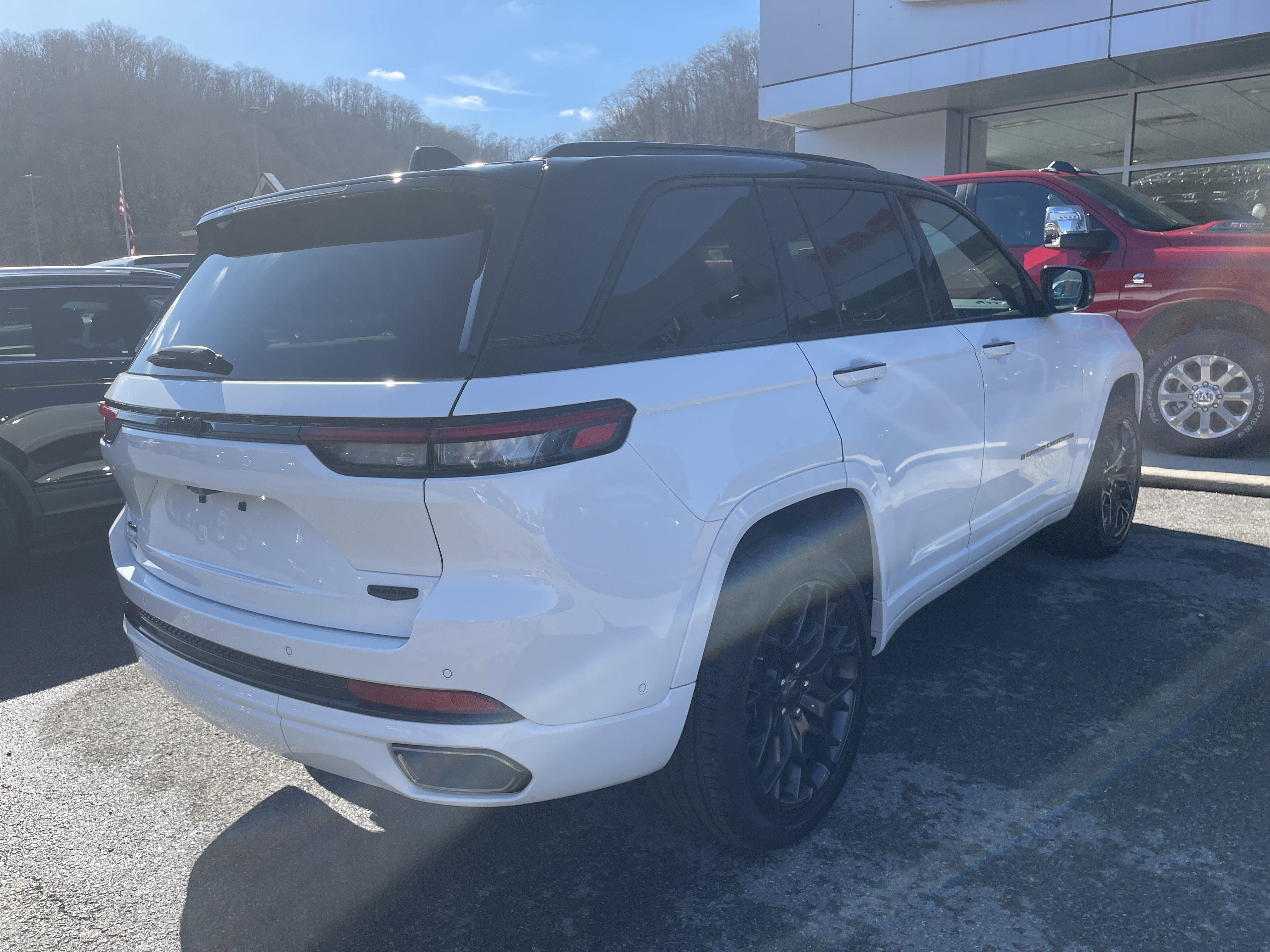 2025 Jeep Grand Cherokee GRAND CHEROKEE SUMMIT 4X4