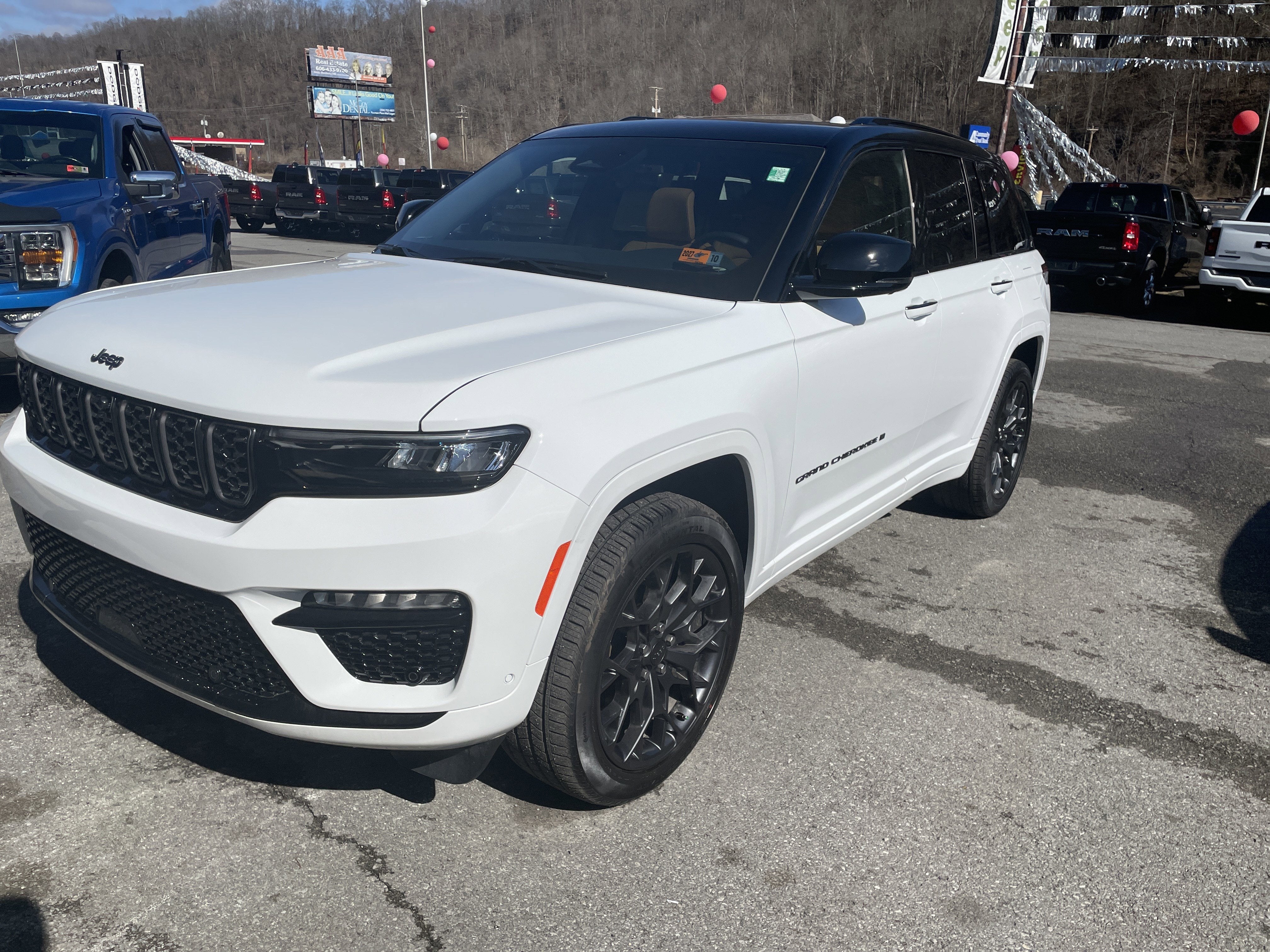 2025 Jeep Grand Cherokee GRAND CHEROKEE SUMMIT 4X4