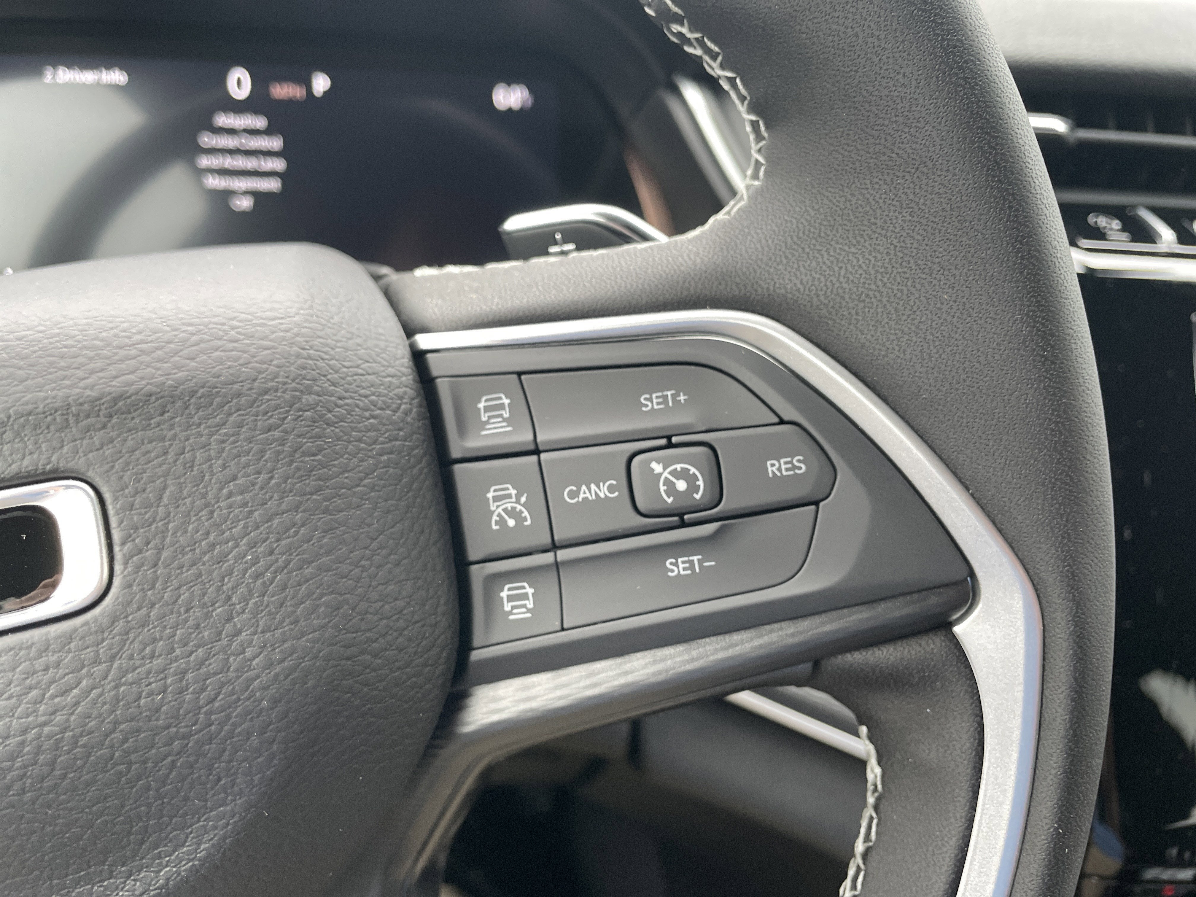 2026 Jeep Grand Cherokee GRAND CHEROKEE L LAREDO X 4X4