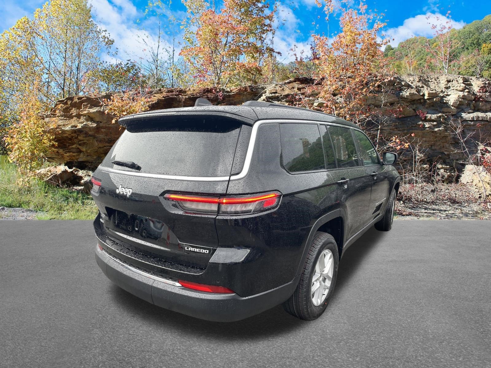 2026 Jeep Grand Cherokee GRAND CHEROKEE L LAREDO X 4X4