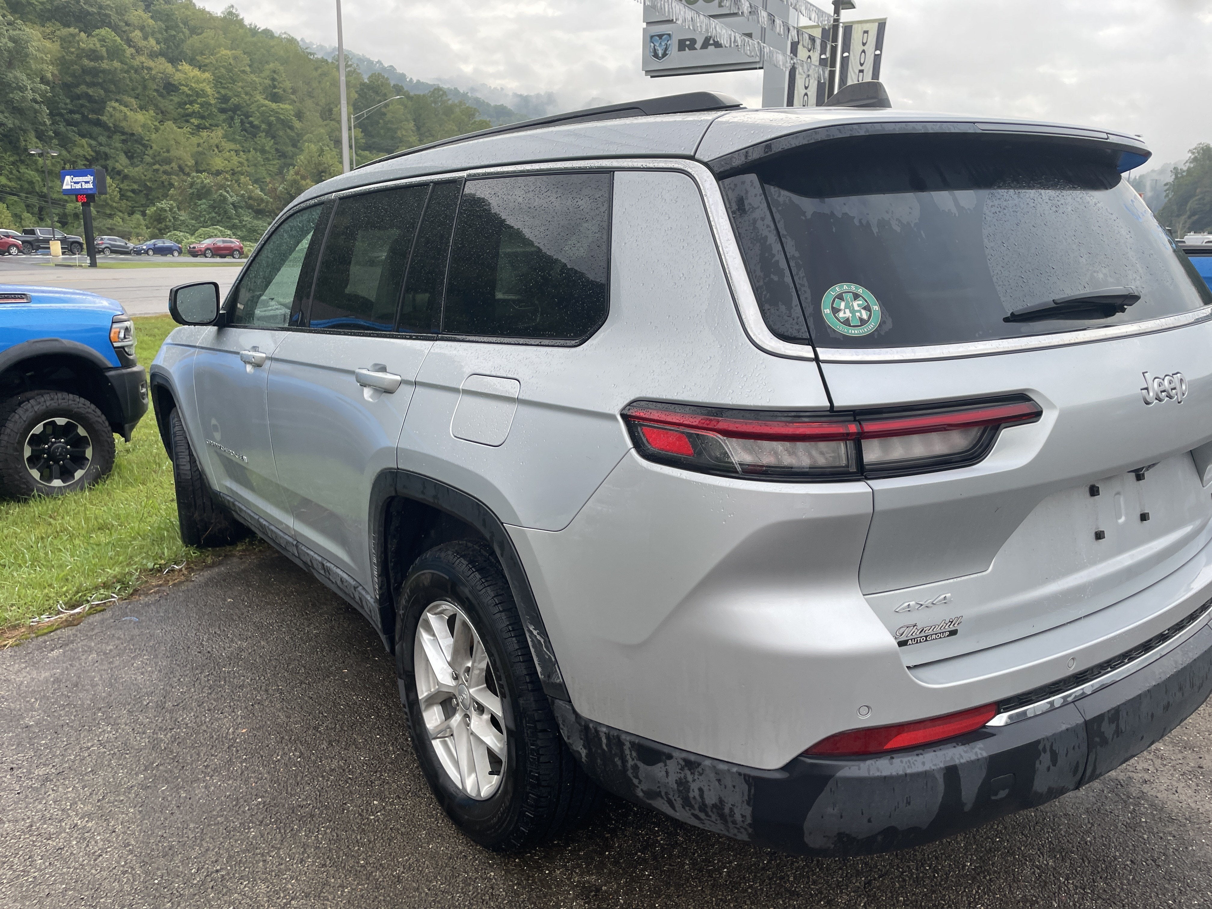 2024 Jeep Grand Cherokee L Laredo X 4x4
