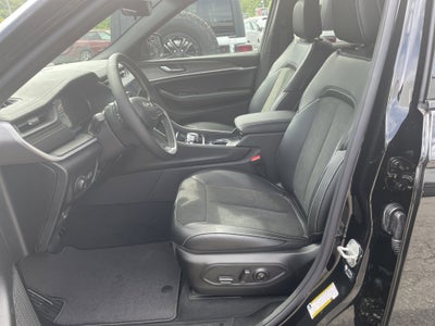 2026 Jeep Grand Cherokee GRAND CHEROKEE L LAREDO ALTITUDE 4X4