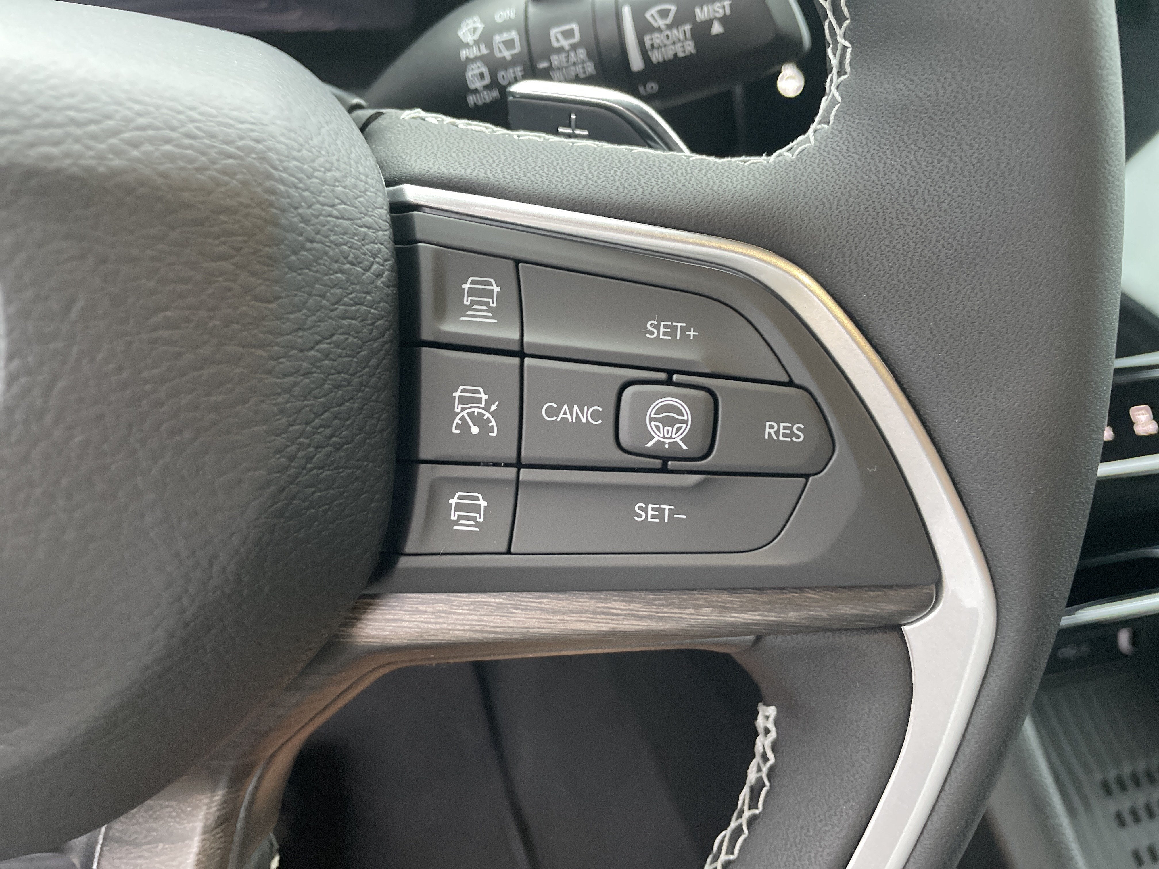 2027 Jeep Grand Cherokee GRAND CHEROKEE L LAREDO ALTITUDE 4X4
