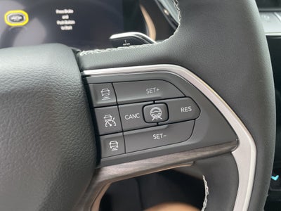 2027 Jeep Grand Cherokee Laredo Altitude
