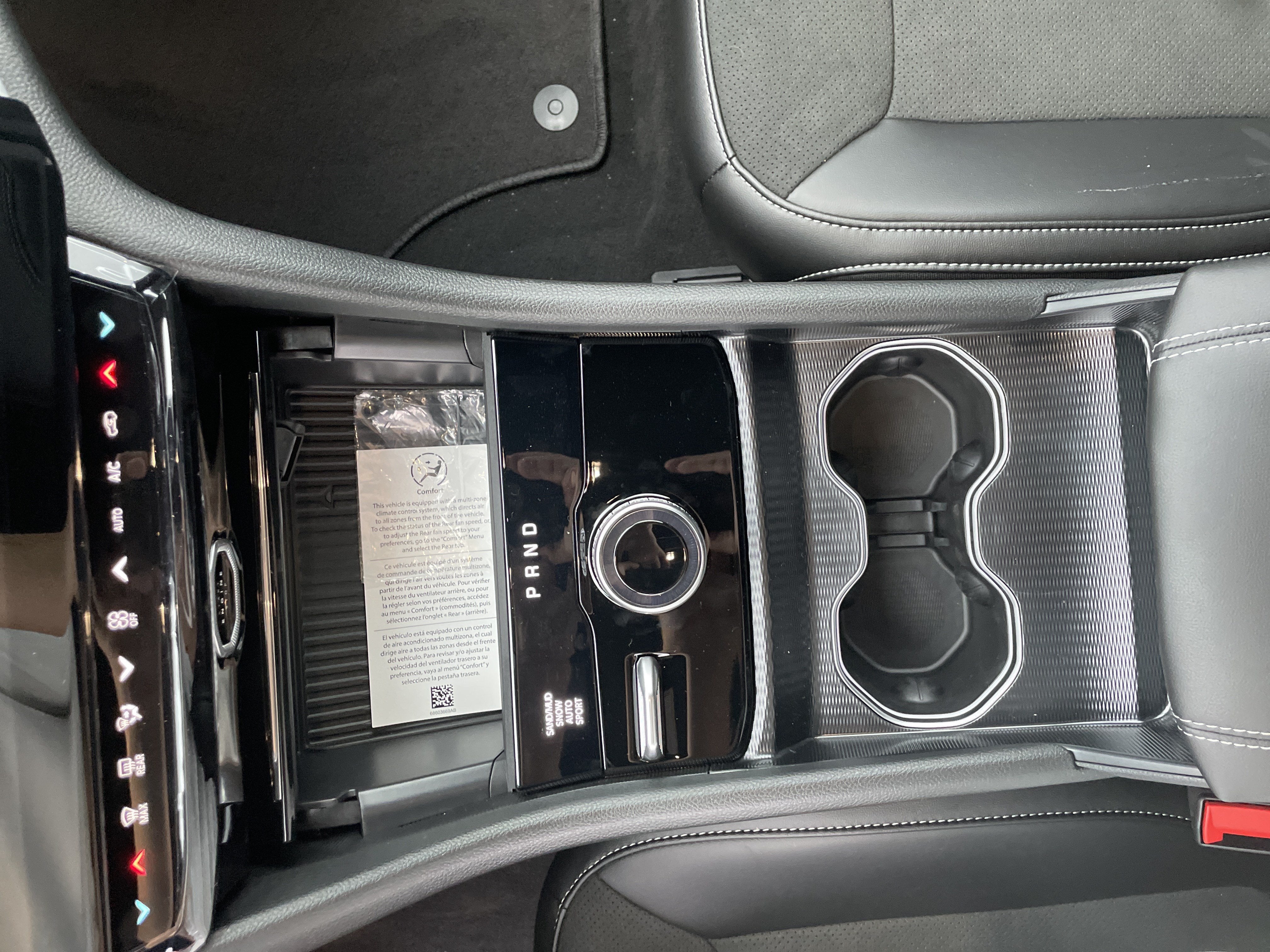 2027 Jeep Grand Cherokee Laredo Altitude