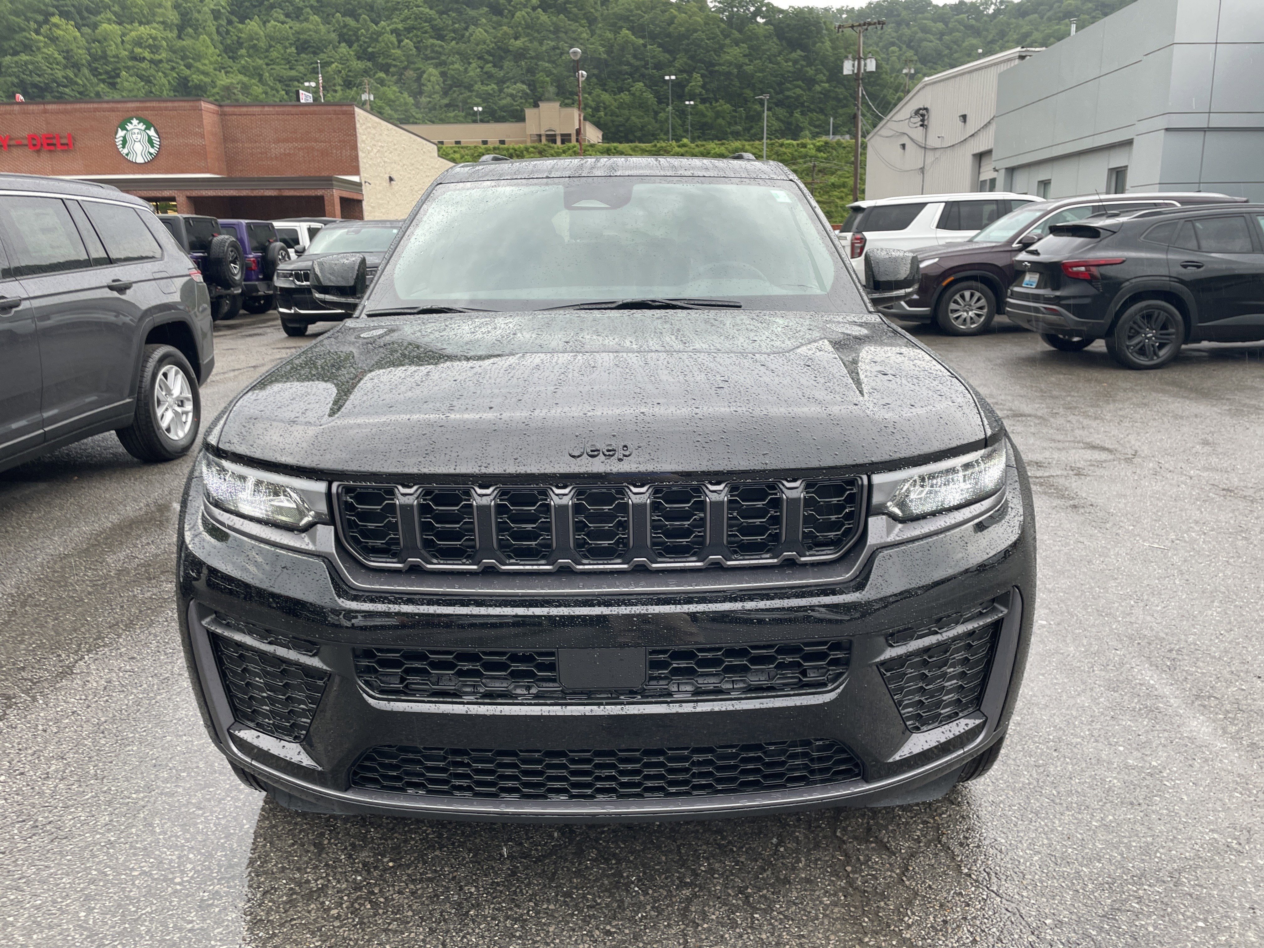 2026 Jeep Grand Cherokee GRAND CHEROKEE L LAREDO ALTITUDE 4X4