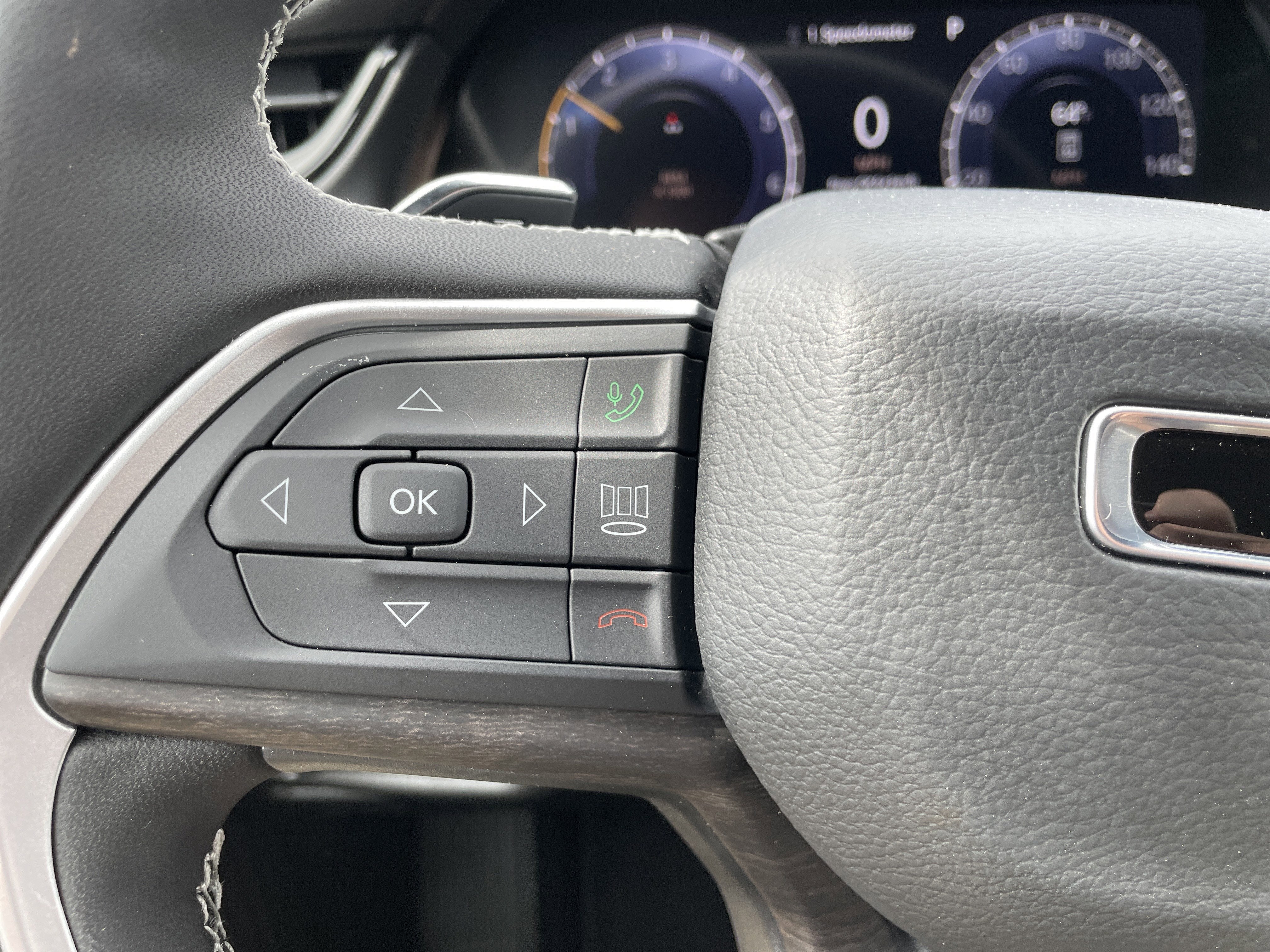 2026 Jeep Grand Cherokee GRAND CHEROKEE L LAREDO ALTITUDE 4X4