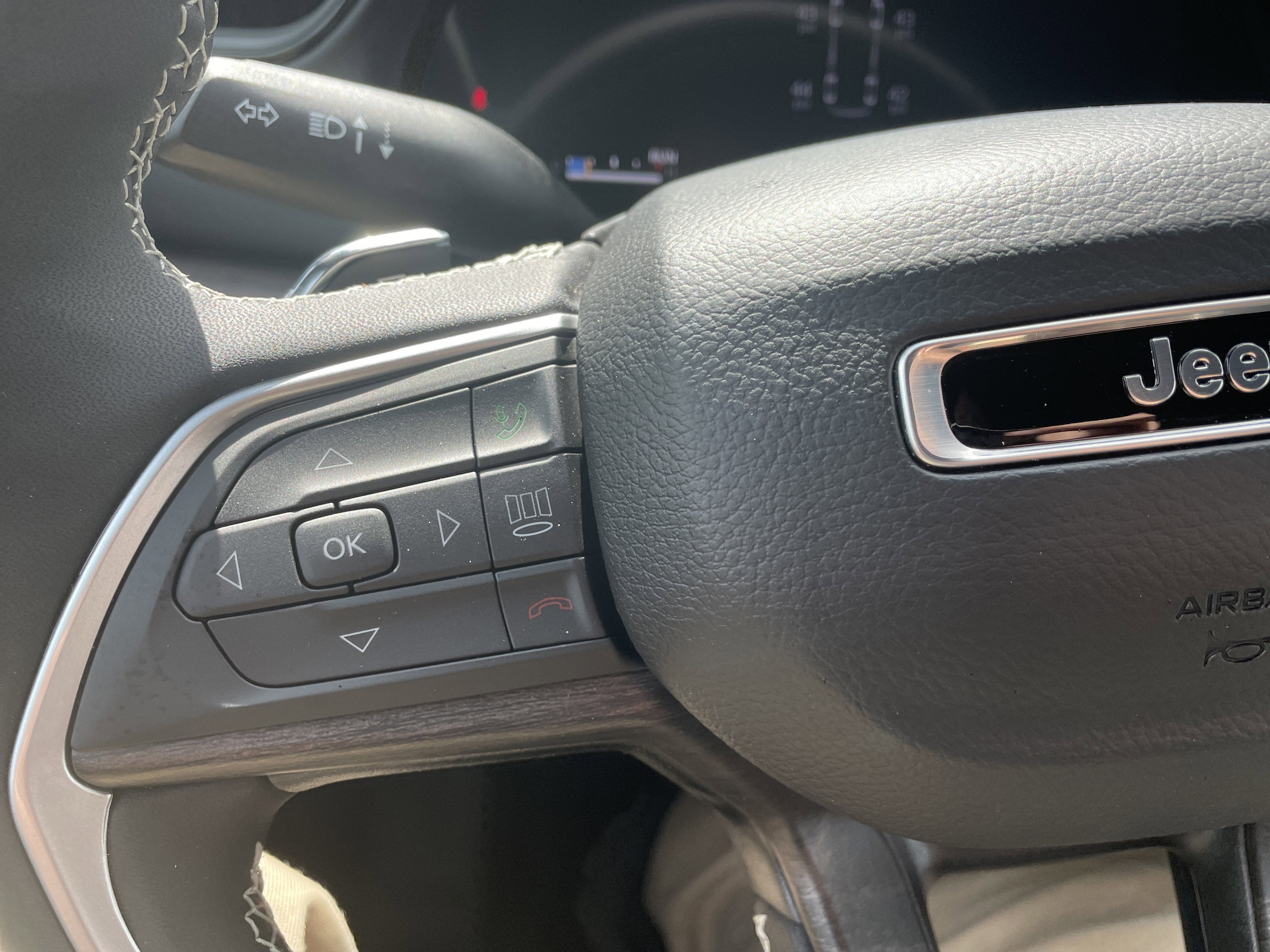 2026 Jeep Grand Cherokee GRAND CHEROKEE L LAREDO ALTITUDE 4X4