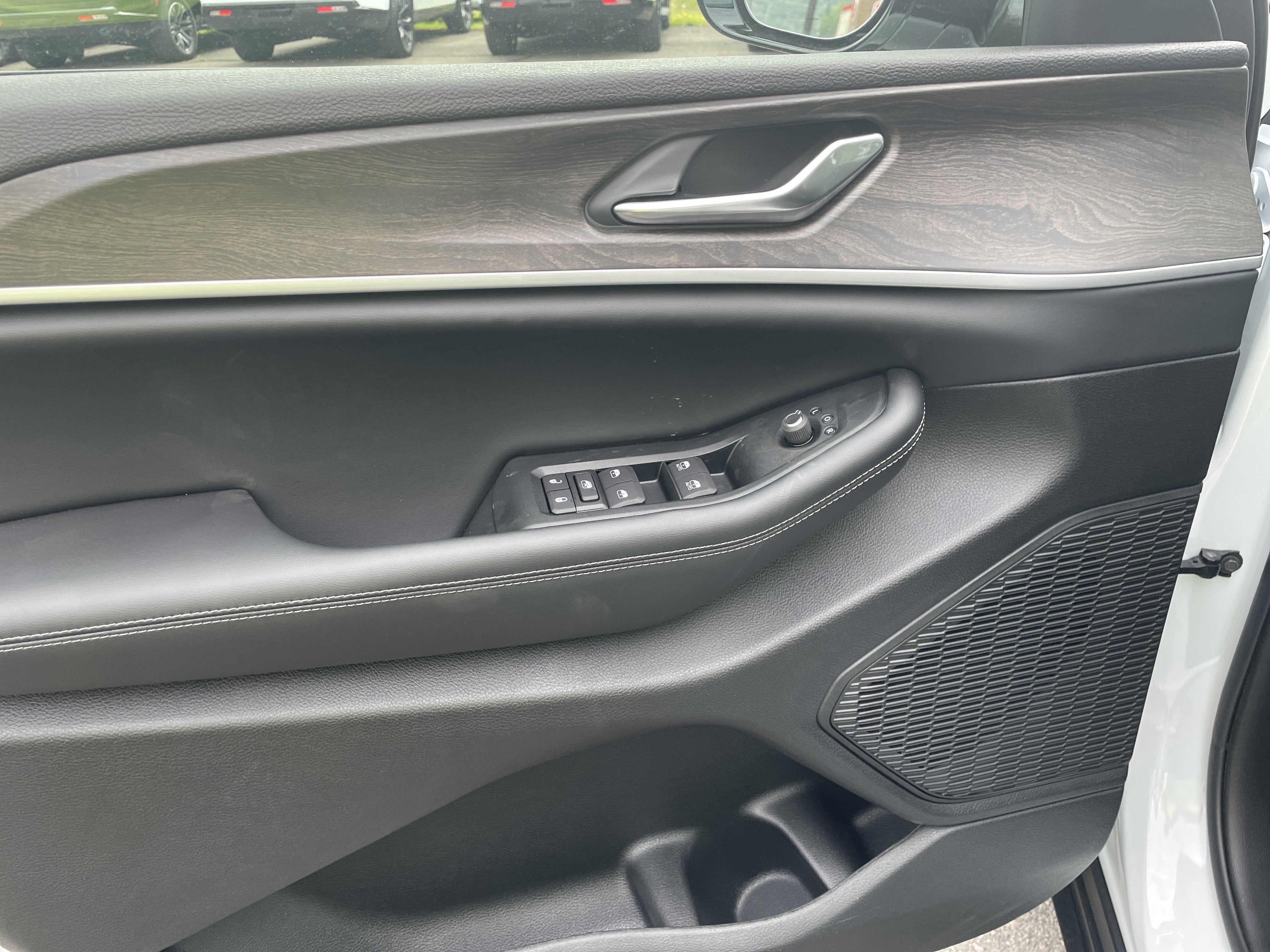 2026 Jeep Grand Cherokee GRAND CHEROKEE L LAREDO ALTITUDE 4X4