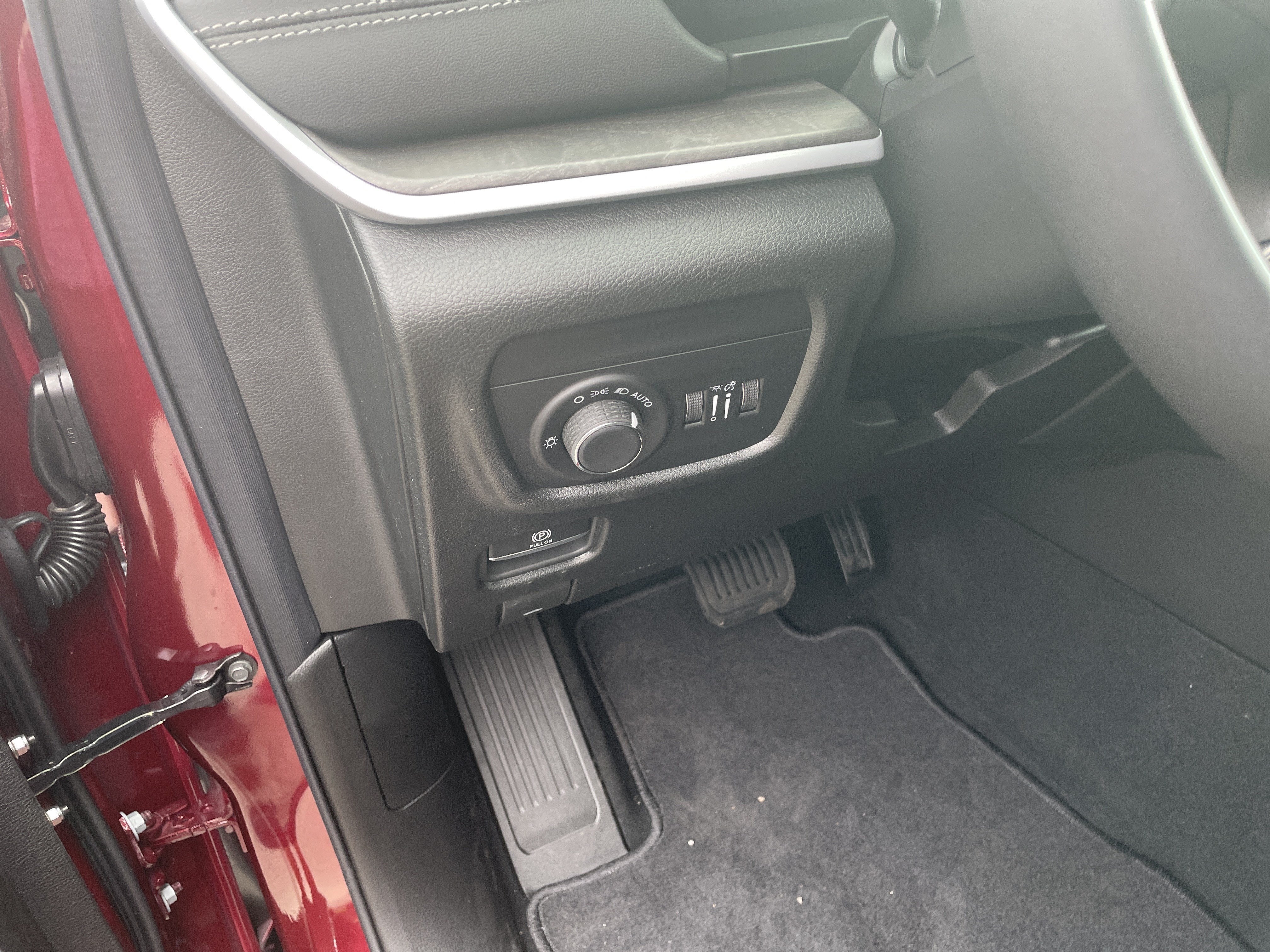 2026 Jeep Grand Cherokee GRAND CHEROKEE L LAREDO ALTITUDE 4X4