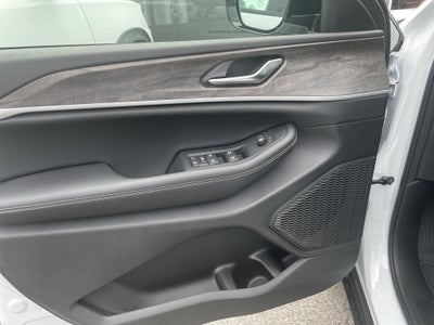 2027 Jeep Grand Cherokee GRAND CHEROKEE L LAREDO ALTITUDE 4X4