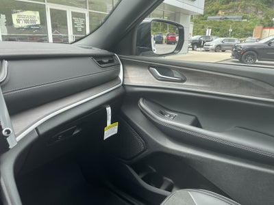 2027 Jeep Grand Cherokee GRAND CHEROKEE L LAREDO ALTITUDE 4X4