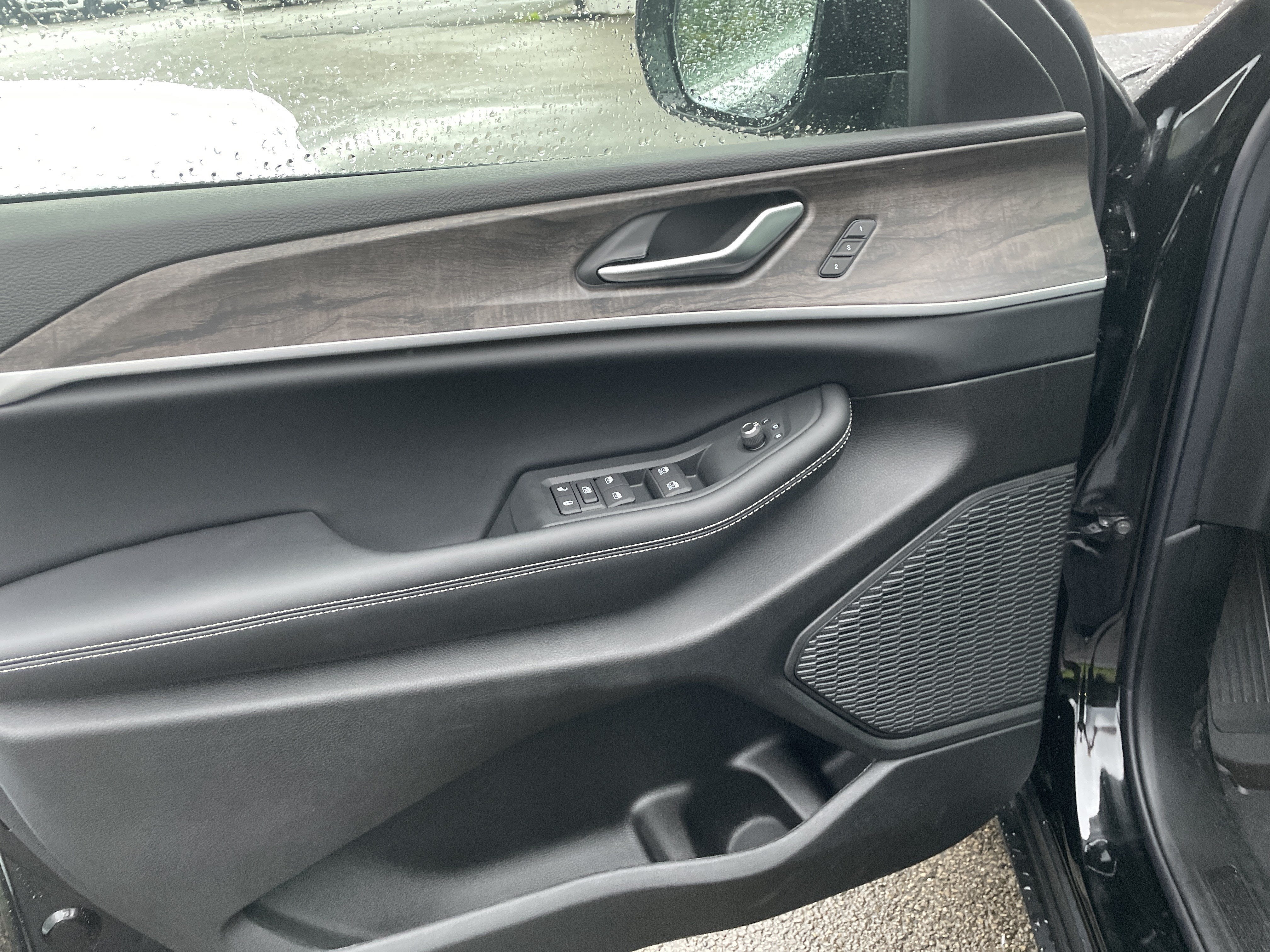 2027 Jeep Grand Cherokee GRAND CHEROKEE L LIMITED 4X4
