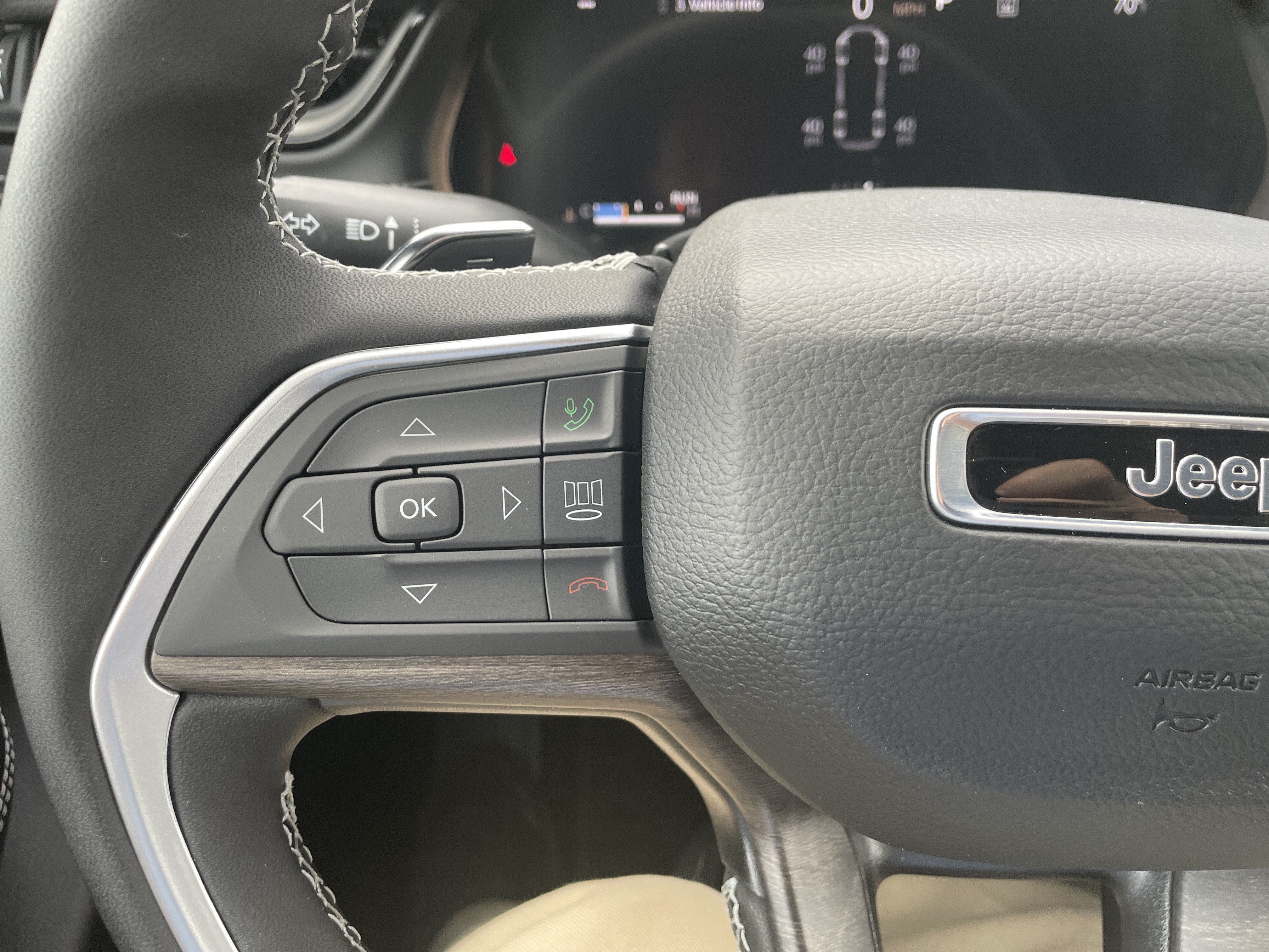 2027 Jeep Grand Cherokee GRAND CHEROKEE L LIMITED 4X4