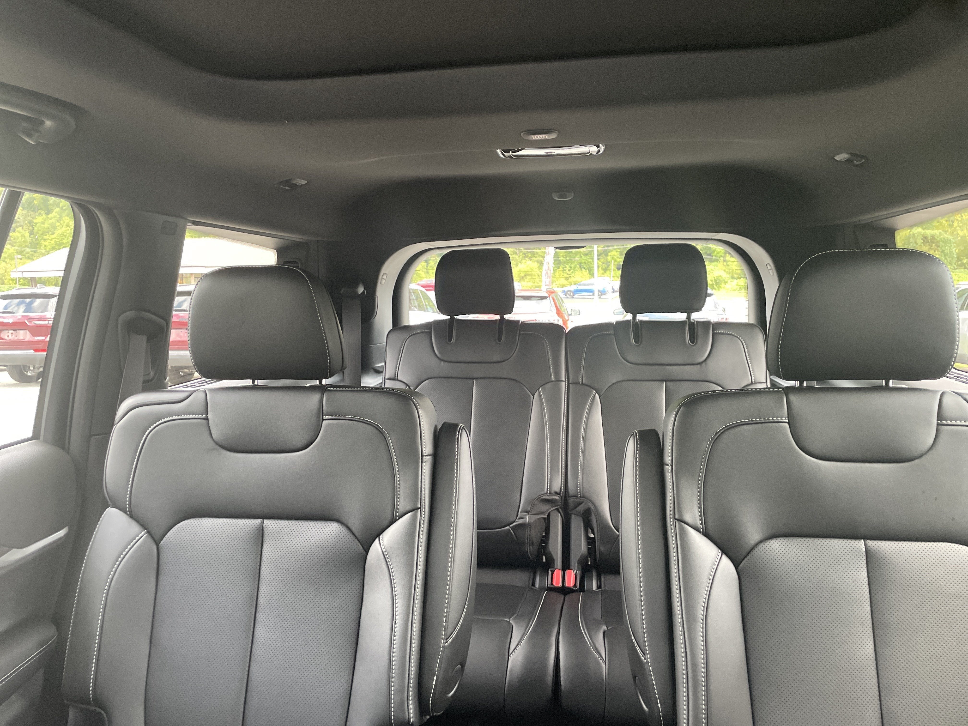 2027 Jeep Grand Cherokee GRAND CHEROKEE L LIMITED 4X4