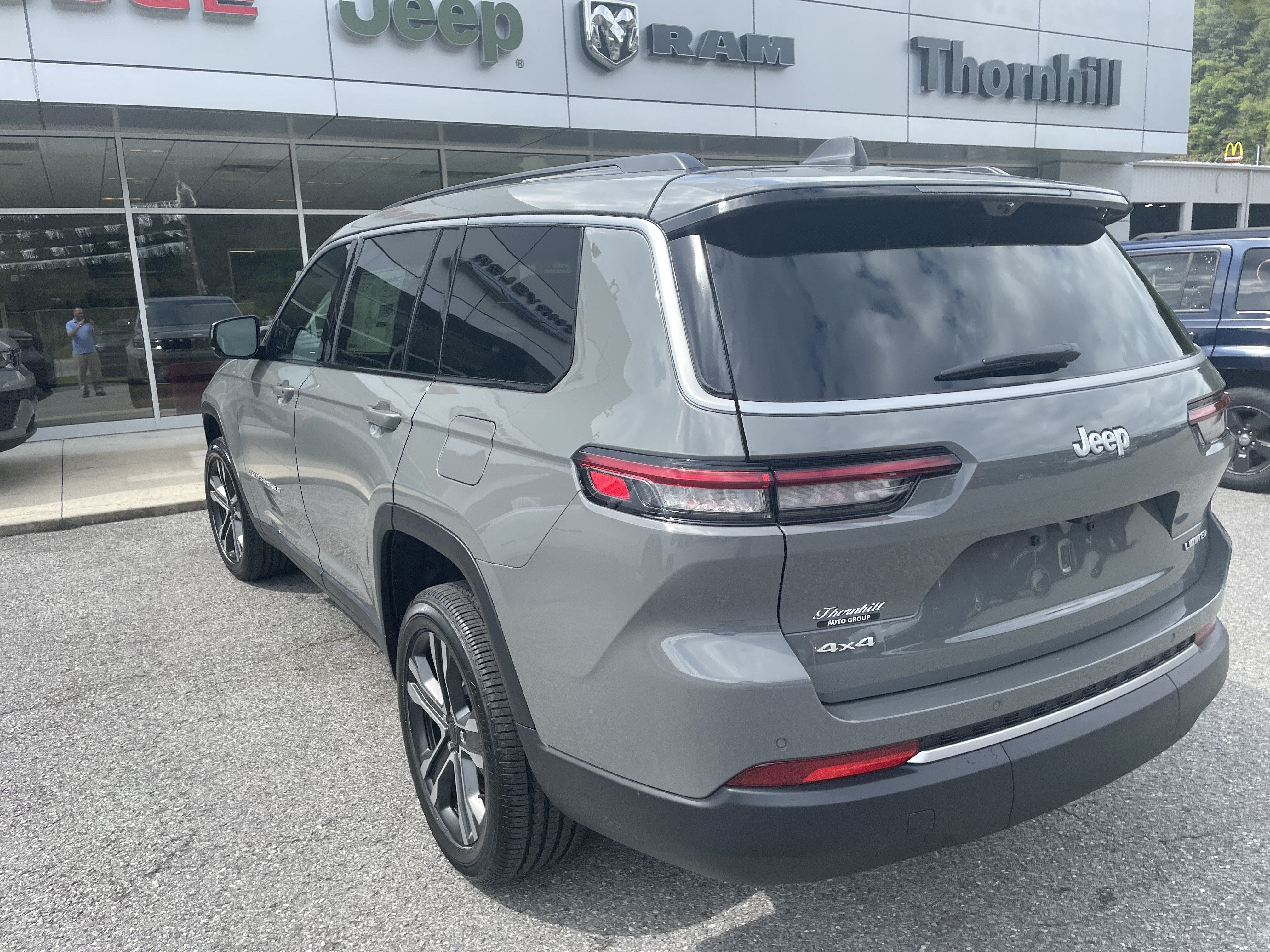 2027 Jeep Grand Cherokee GRAND CHEROKEE L LIMITED 4X4