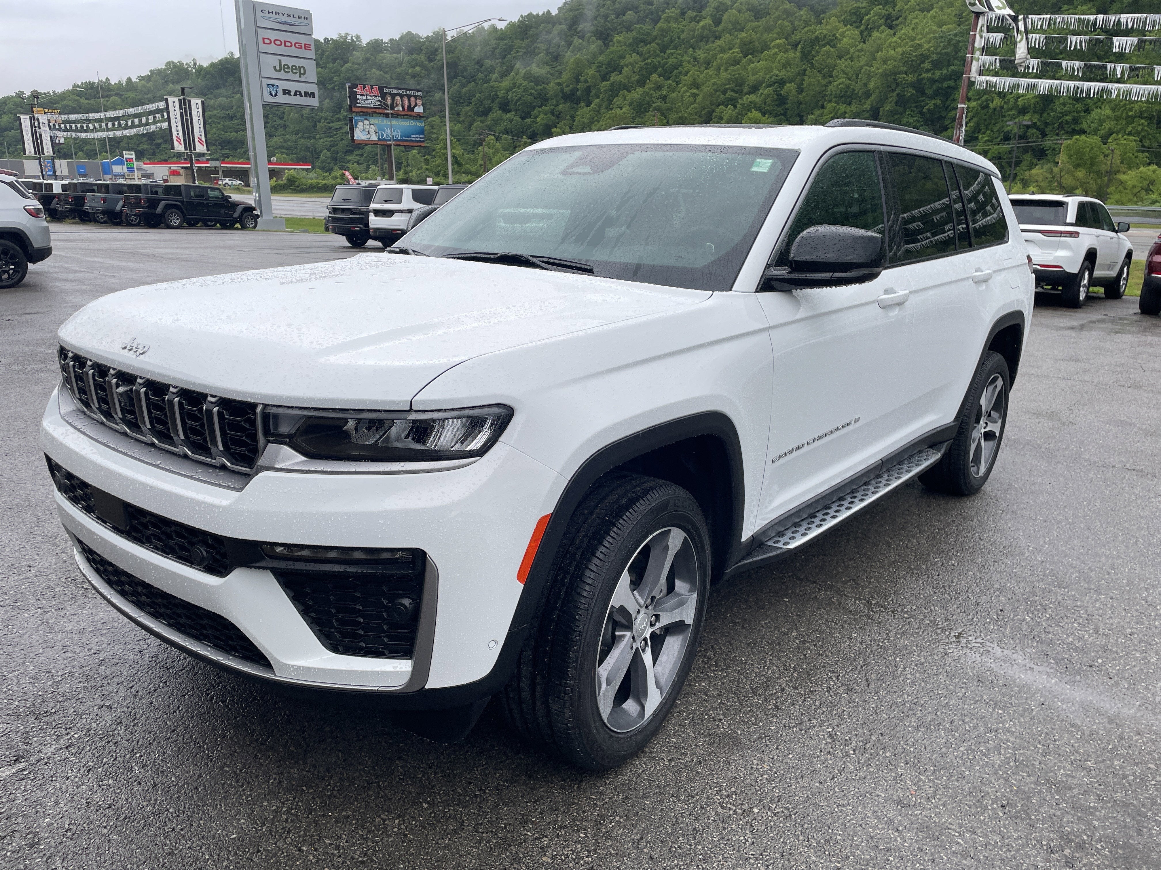 2026 Jeep Grand Cherokee GRAND CHEROKEE L LIMITED 4X4