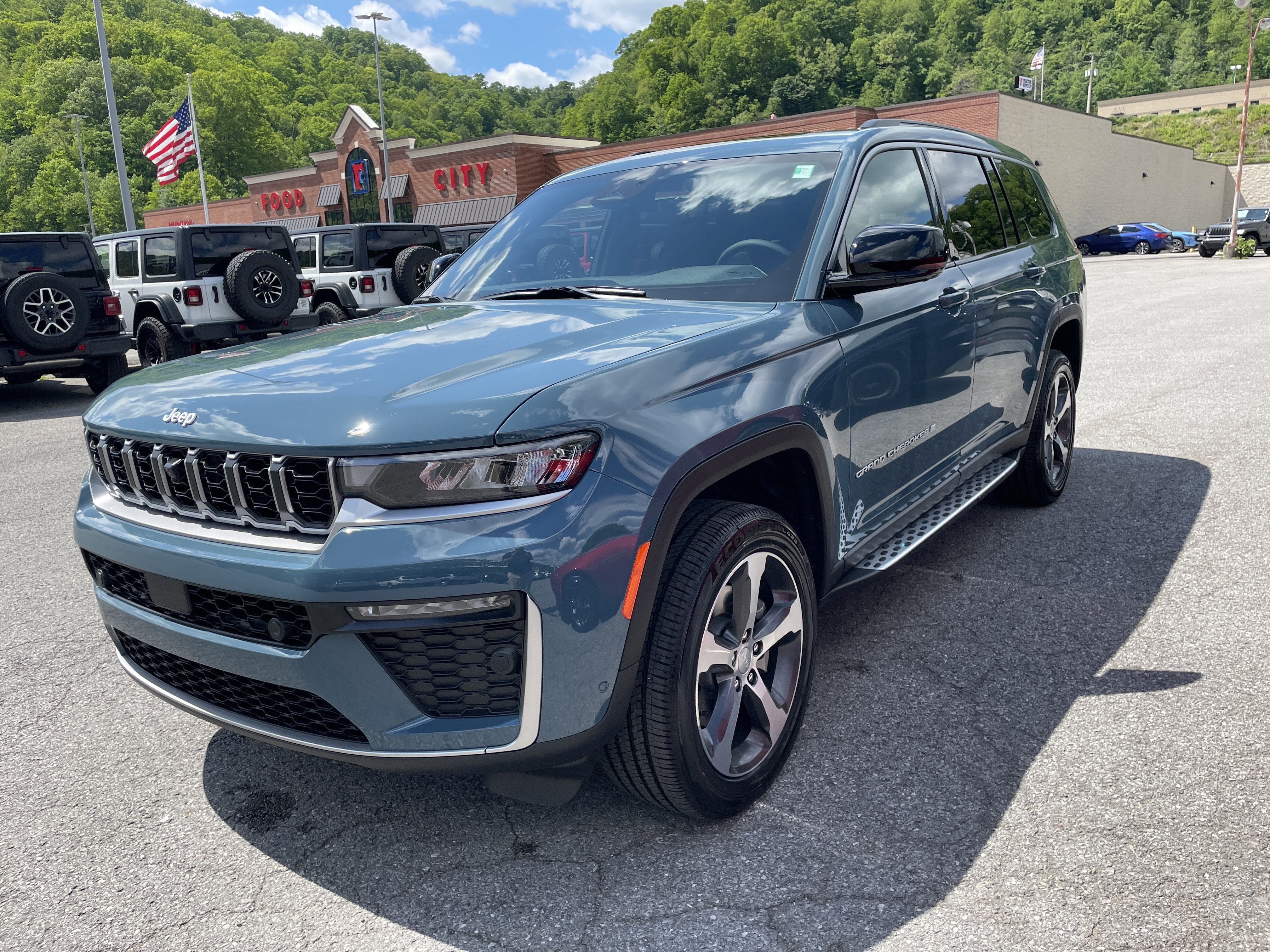2026 Jeep Grand Cherokee GRAND CHEROKEE L LIMITED 4X4