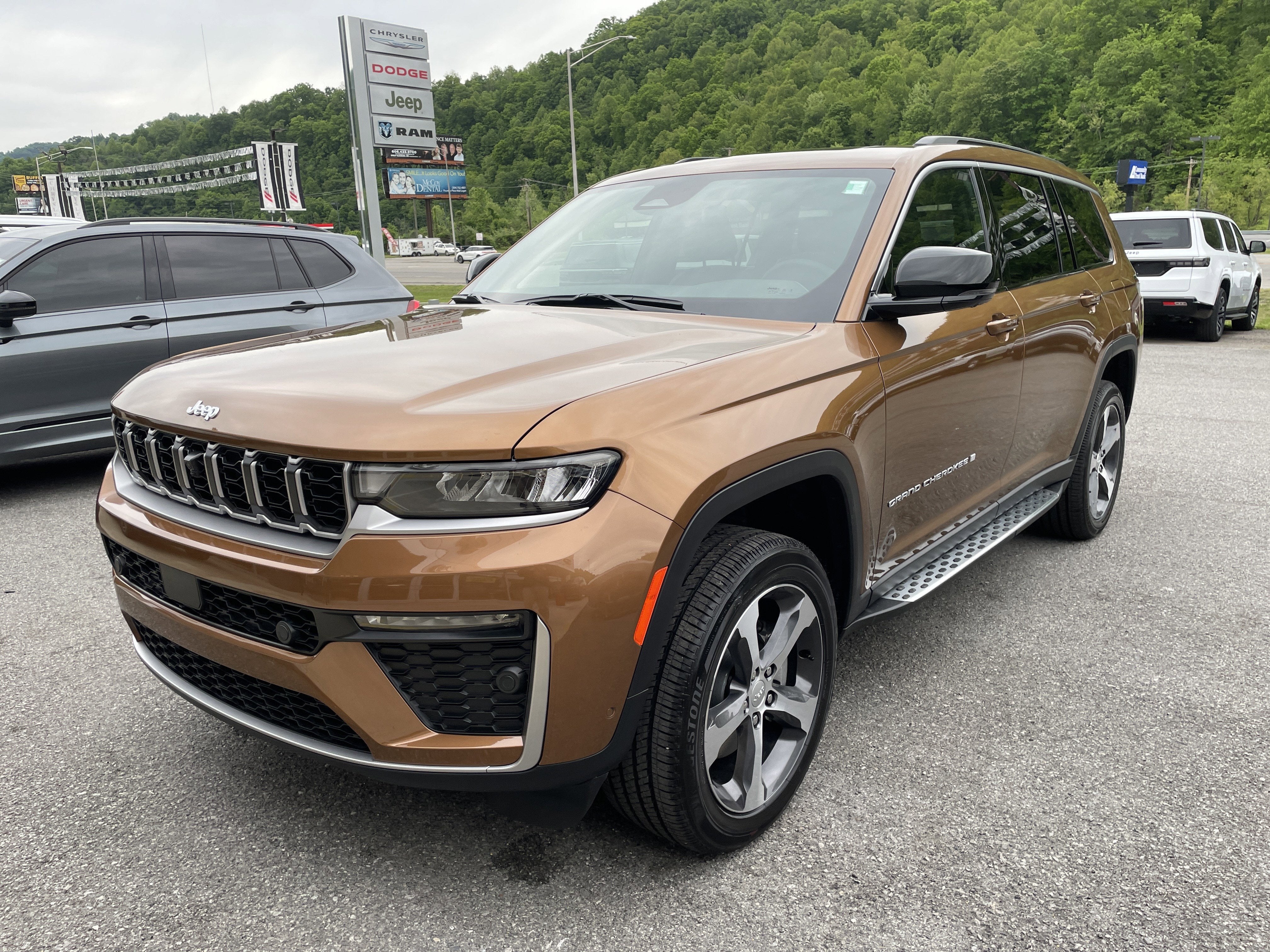 2026 Jeep Grand Cherokee GRAND CHEROKEE L LIMITED 4X4