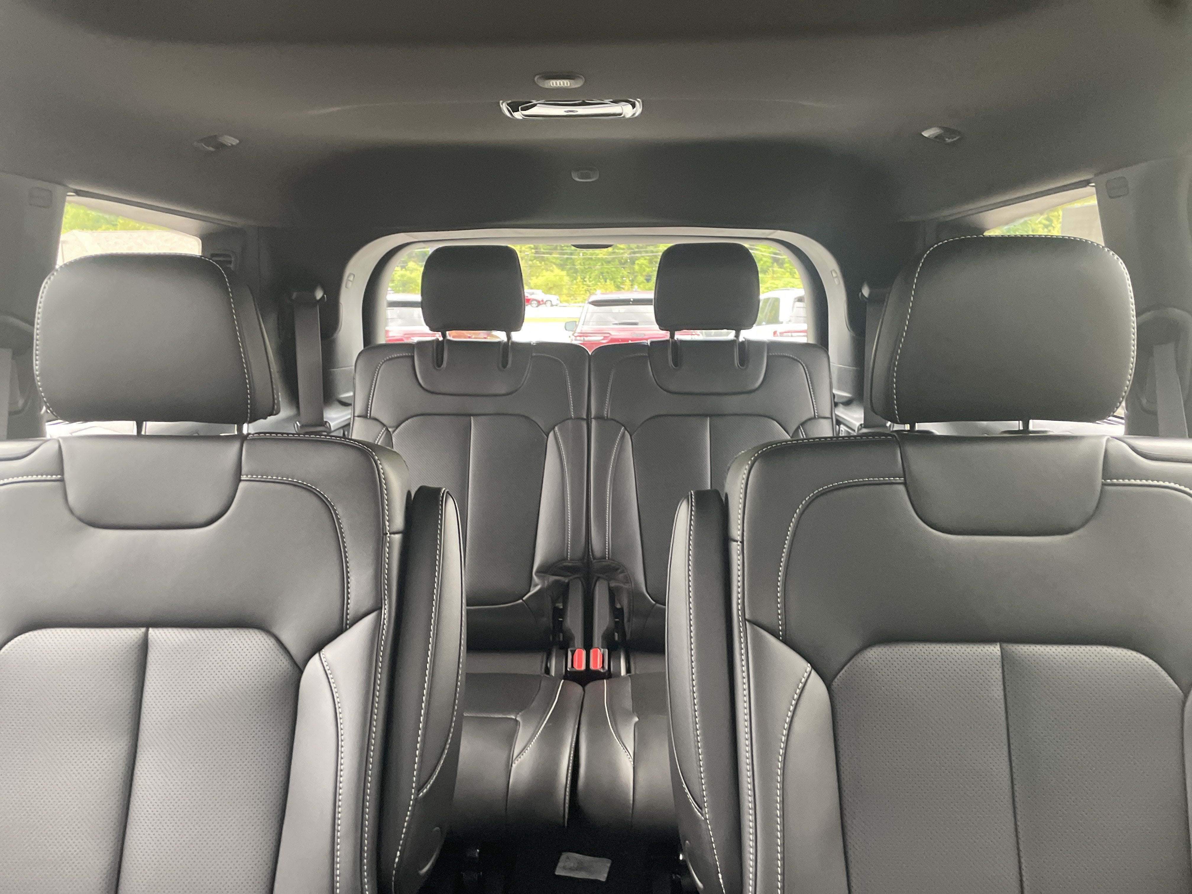 2027 Jeep Grand Cherokee GRAND CHEROKEE L LIMITED 4X4