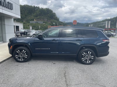 2027 Jeep Grand Cherokee GRAND CHEROKEE L LIMITED 4X4