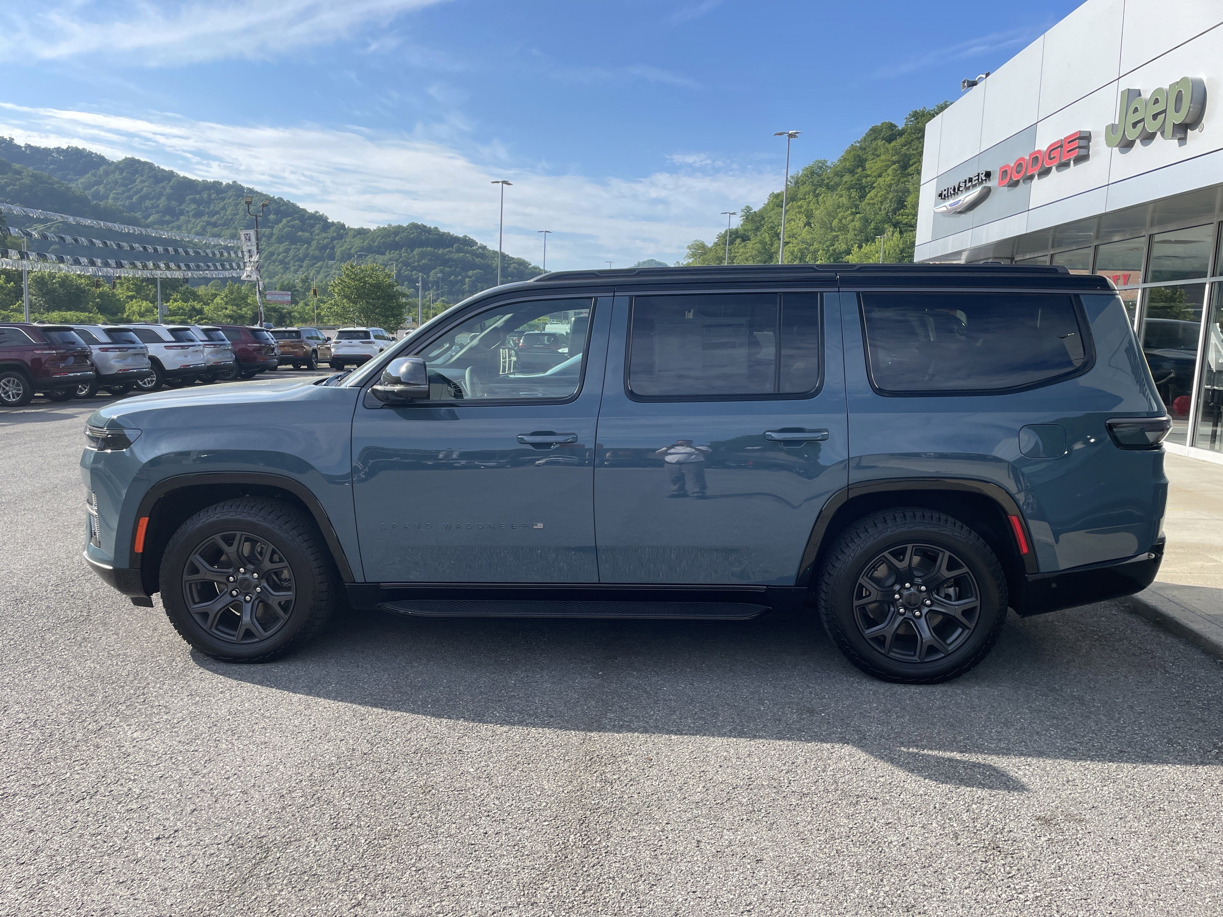 2026 Jeep Grand Wagoneer GRAND WAGONEER UPLAND 4X4