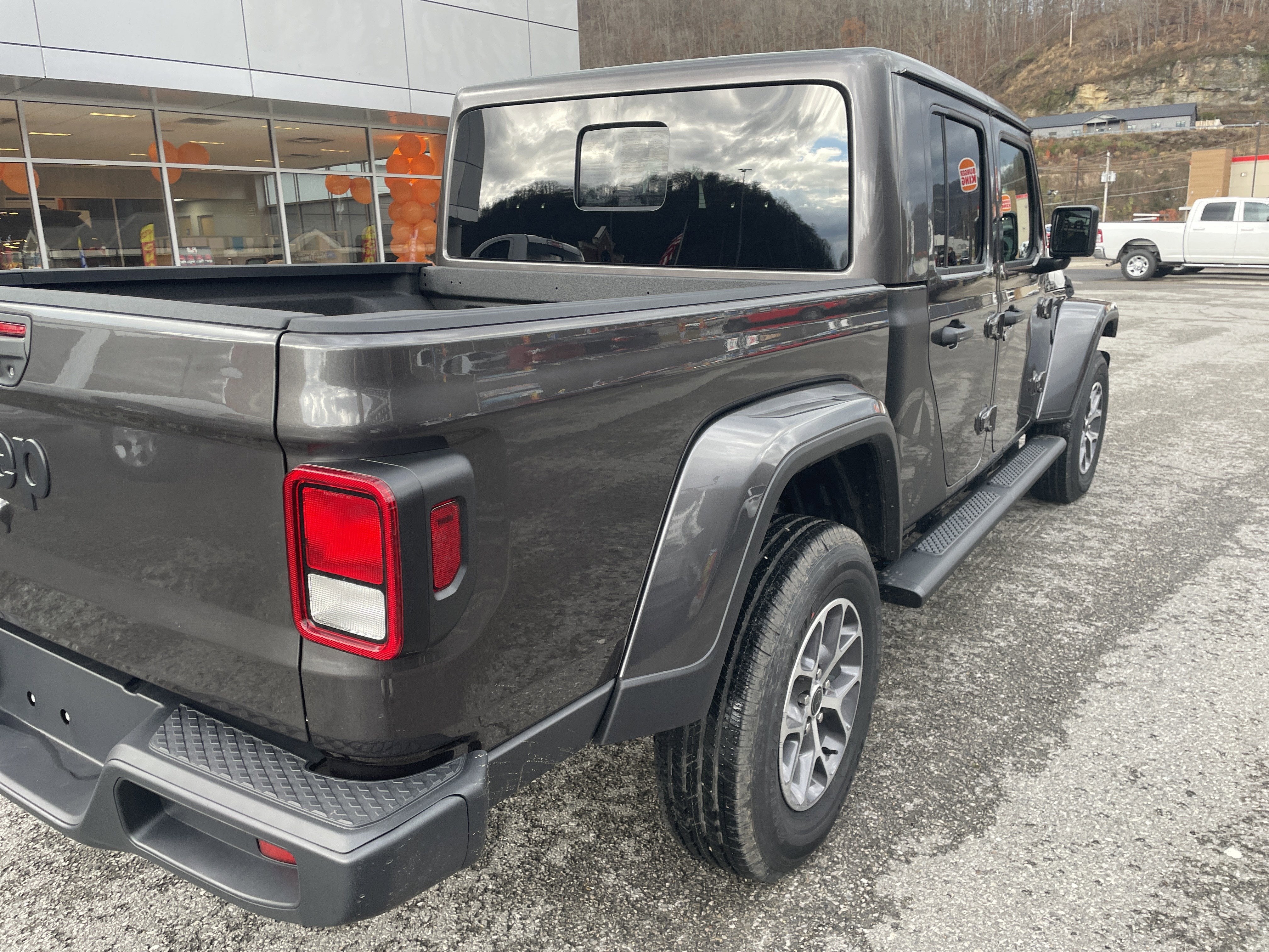 2023 Jeep Gladiator Overland 4x4