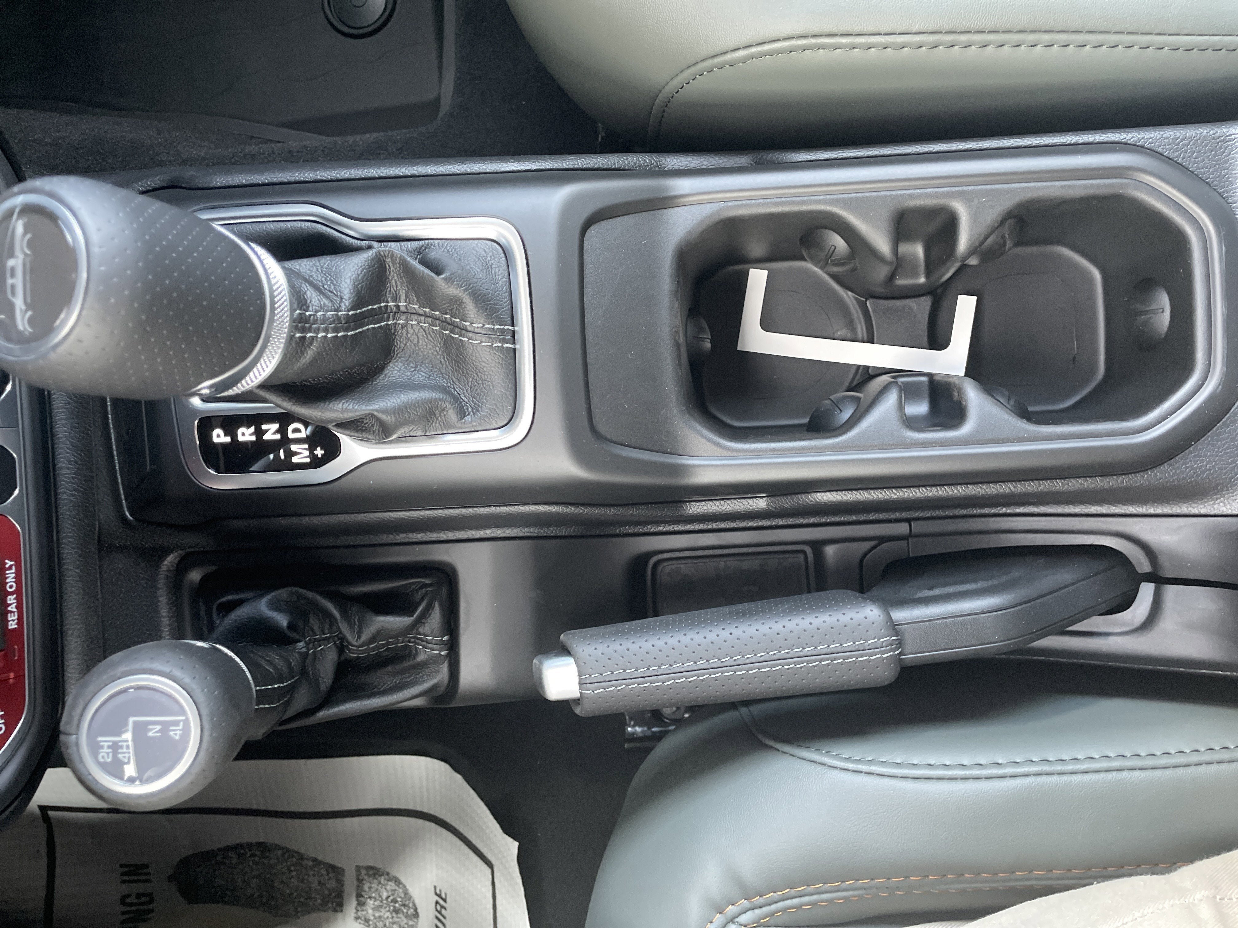 2026 Jeep Gladiator GLADIATOR MOJAVE 4X4