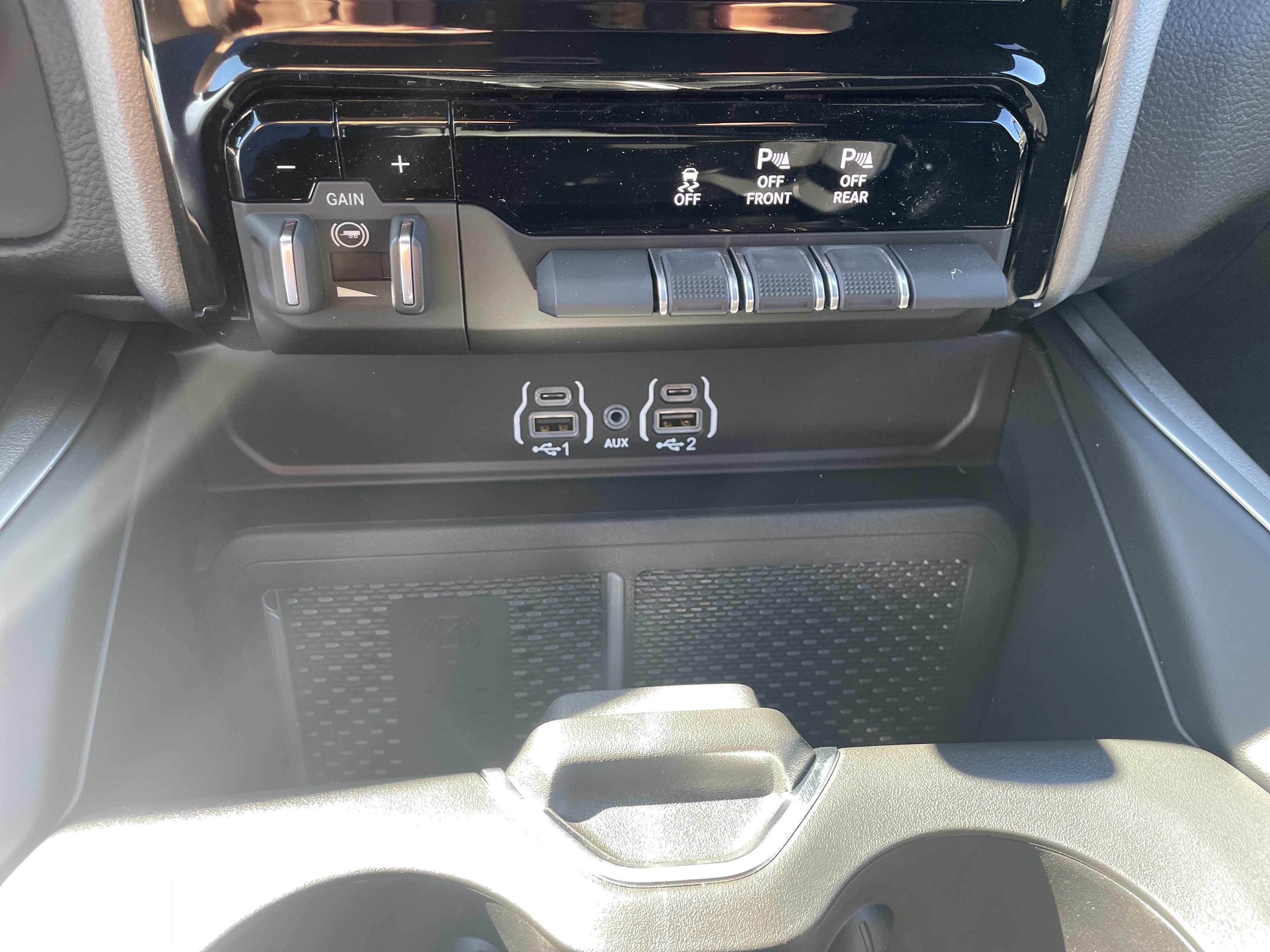 2027 RAM Ram 1500 RAM 1500 BIG HORN CREW CAB 4X4 5'7' BOX