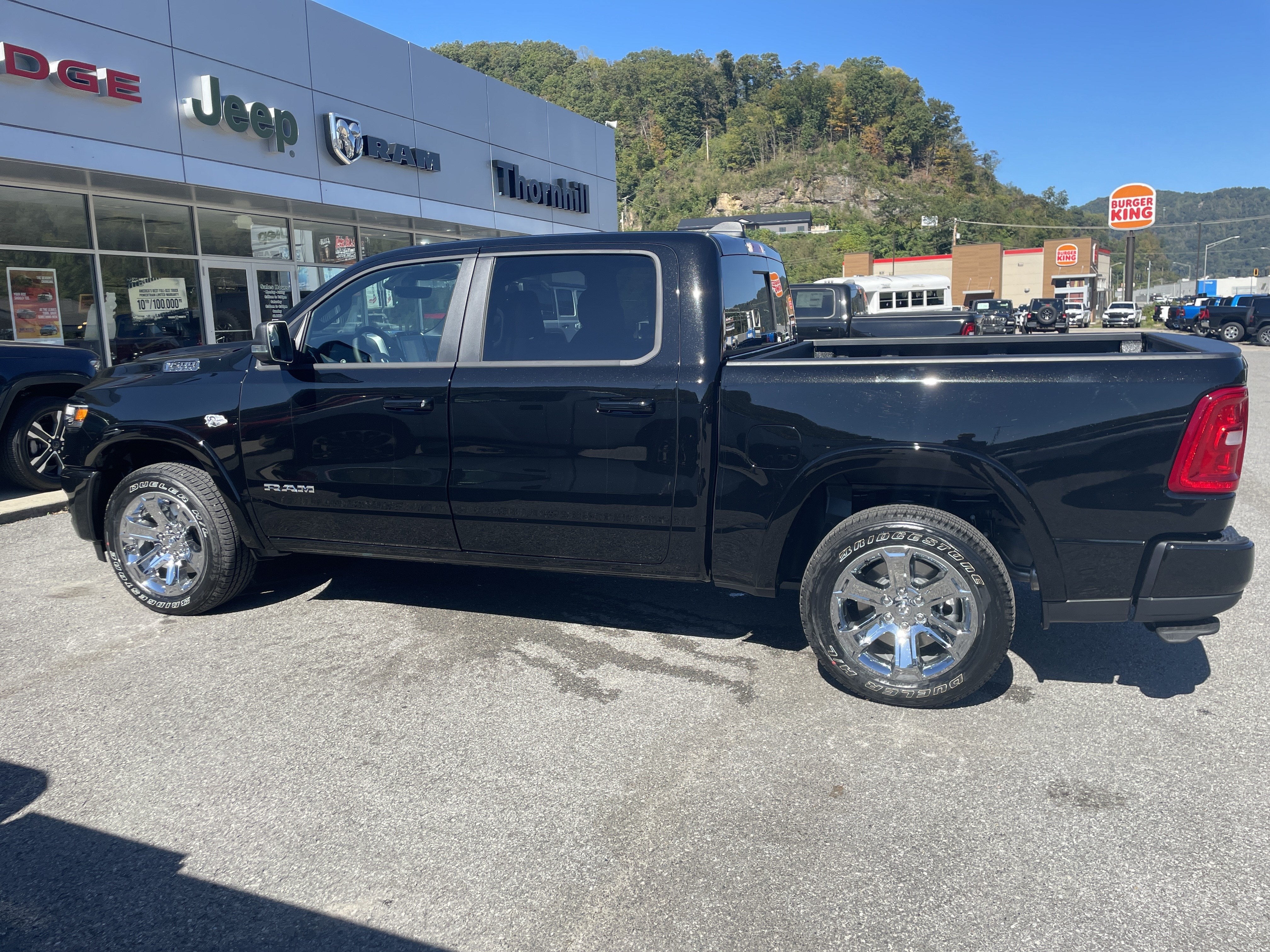 2027 RAM Ram 1500 RAM 1500 BIG HORN CREW CAB 4X4 5'7' BOX