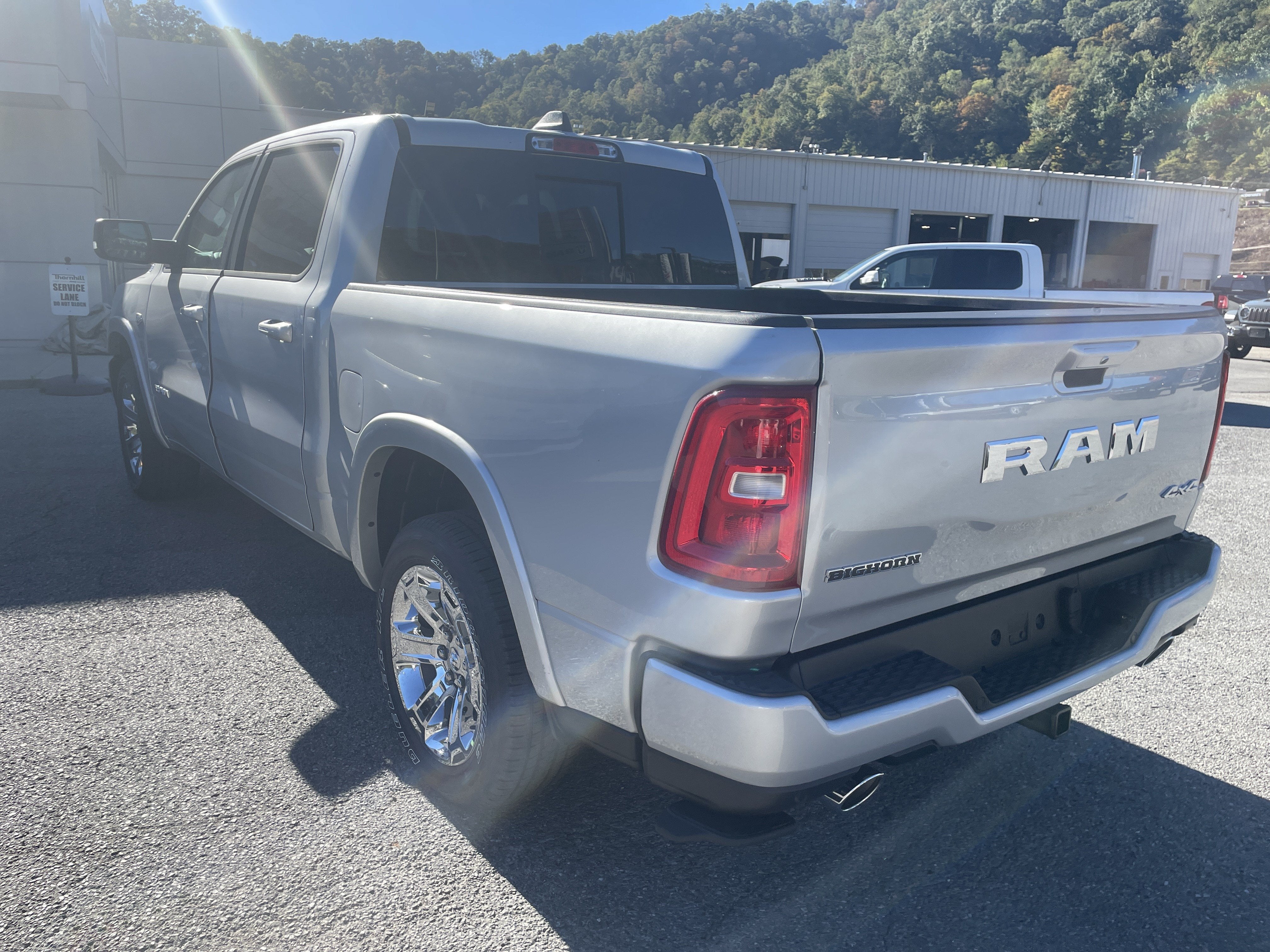 2027 RAM Ram 1500 RAM 1500 BIG HORN CREW CAB 4X4 5'7' BOX