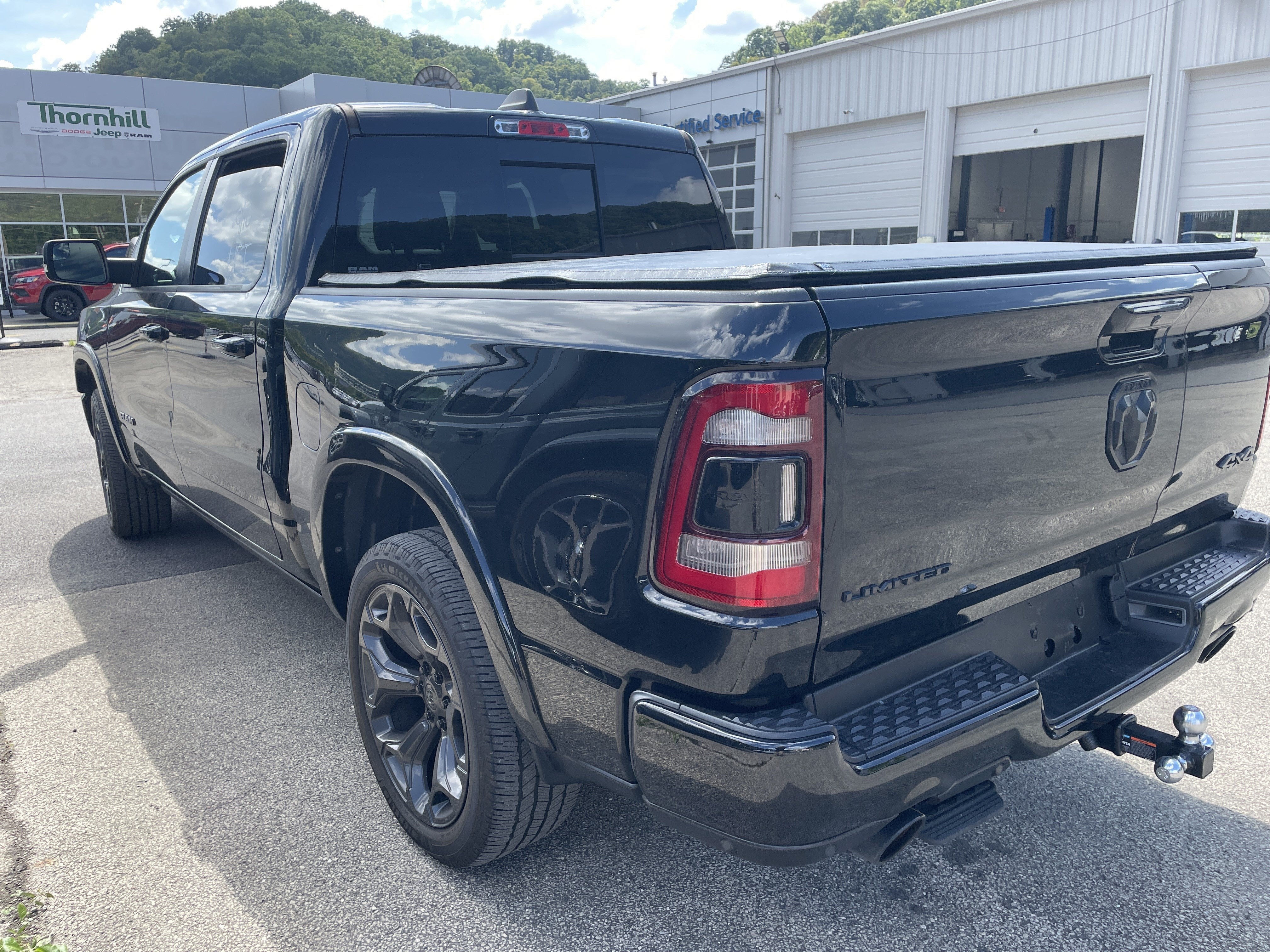 2021 RAM 1500 Limited Crew Cab 4x4 5'7' Box