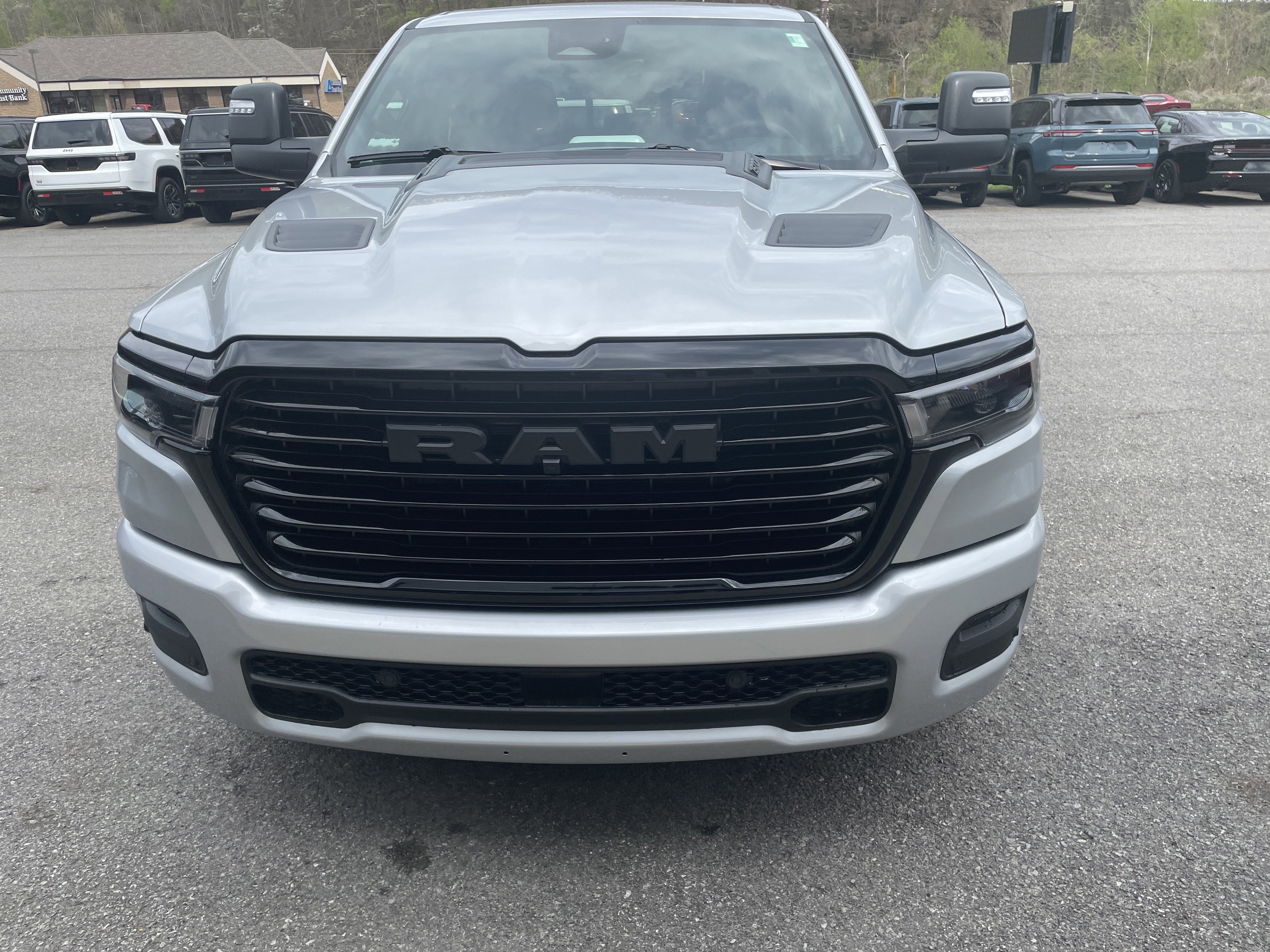 2026 RAM Ram 1500 RAM 1500 LARAMIE CREW CAB 4X4 5'7' BOX